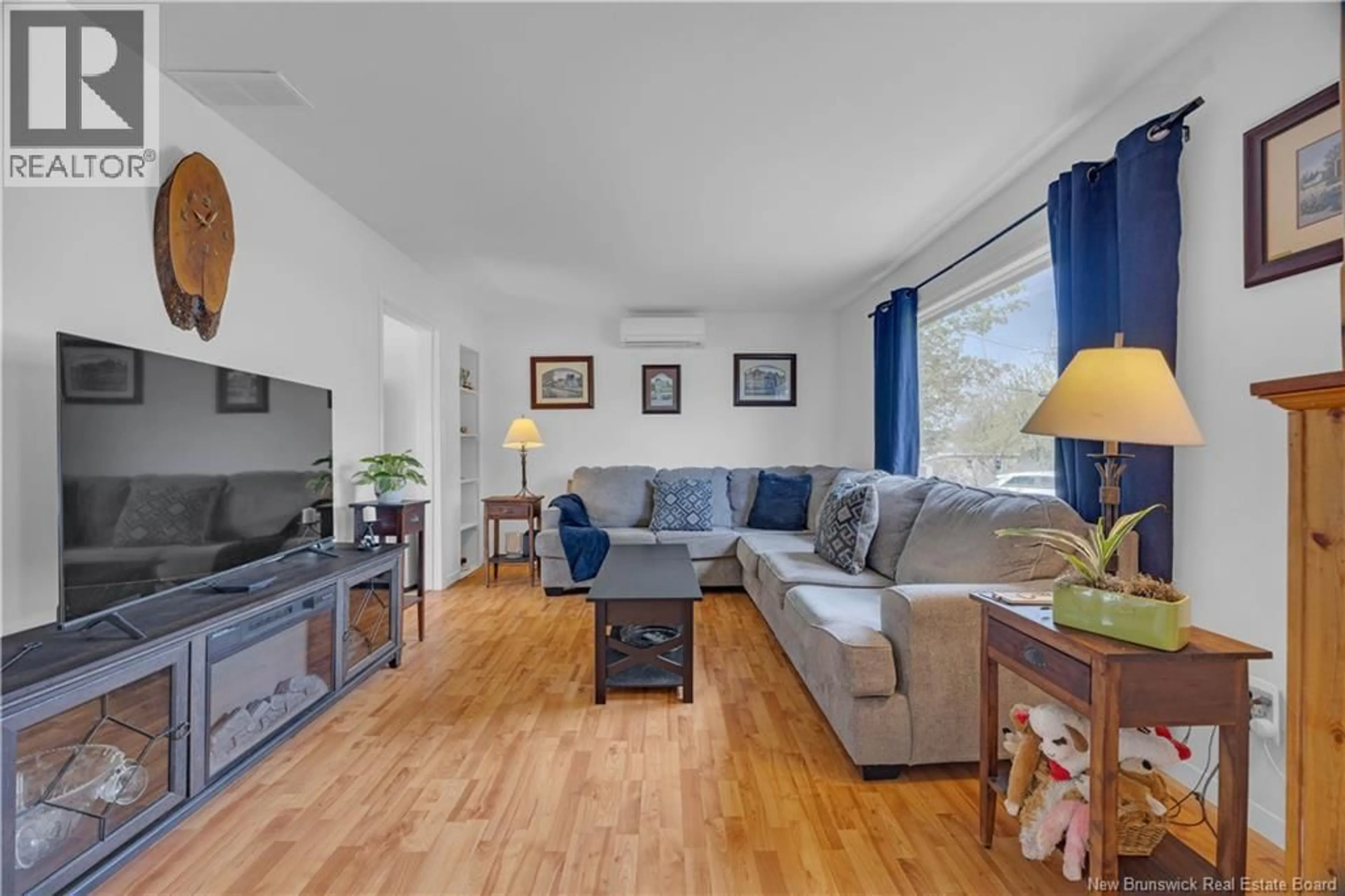 Living room with furniture, unknown for 150 RIVER HILL DRIVE, Saint John New Brunswick E2M4T7