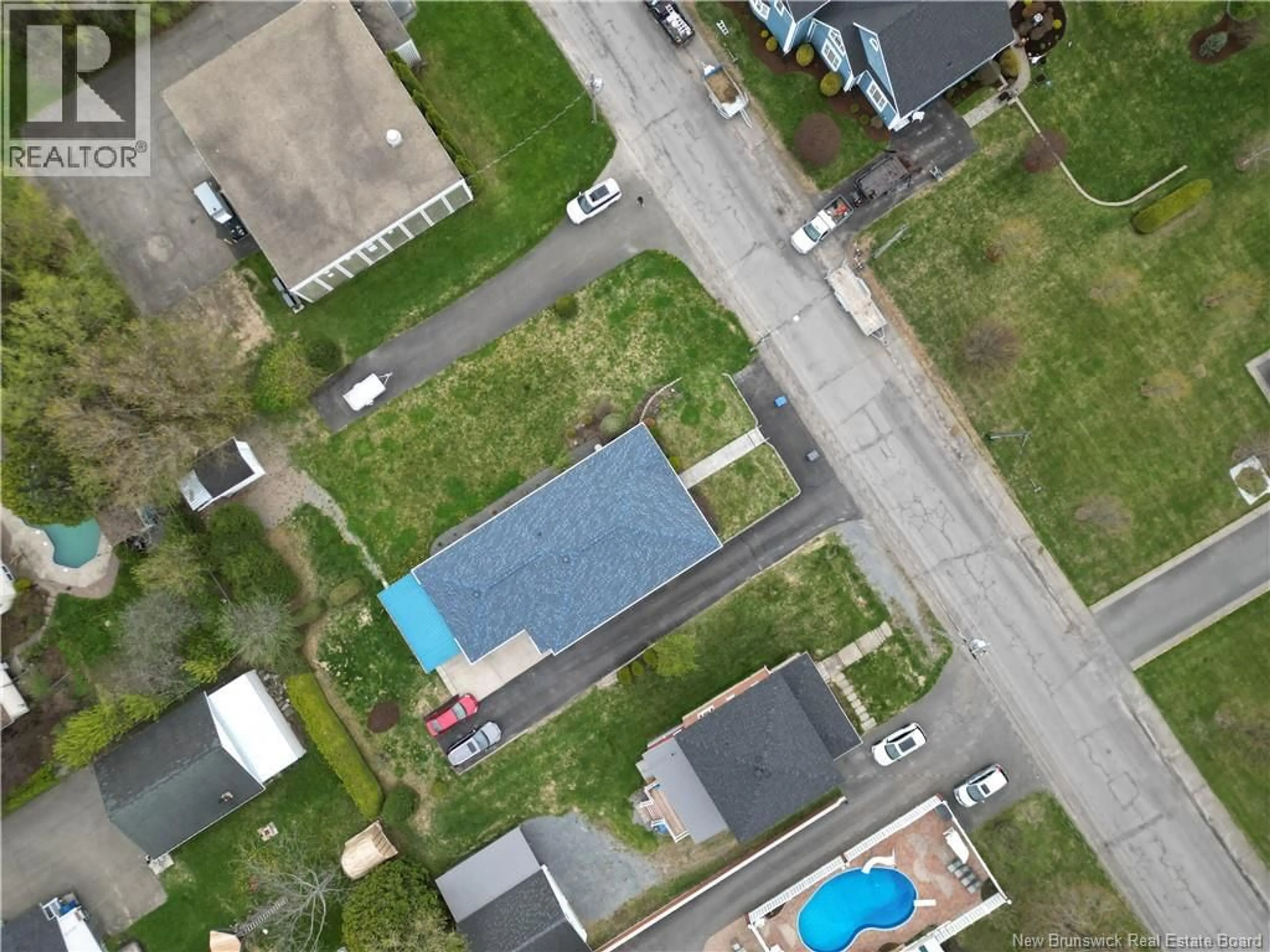A pic from outside/outdoor area/front of a property/back of a property/a pic from drone, street for 255 CHAPEL STREET, Grand Falls New Brunswick E3Z2M2