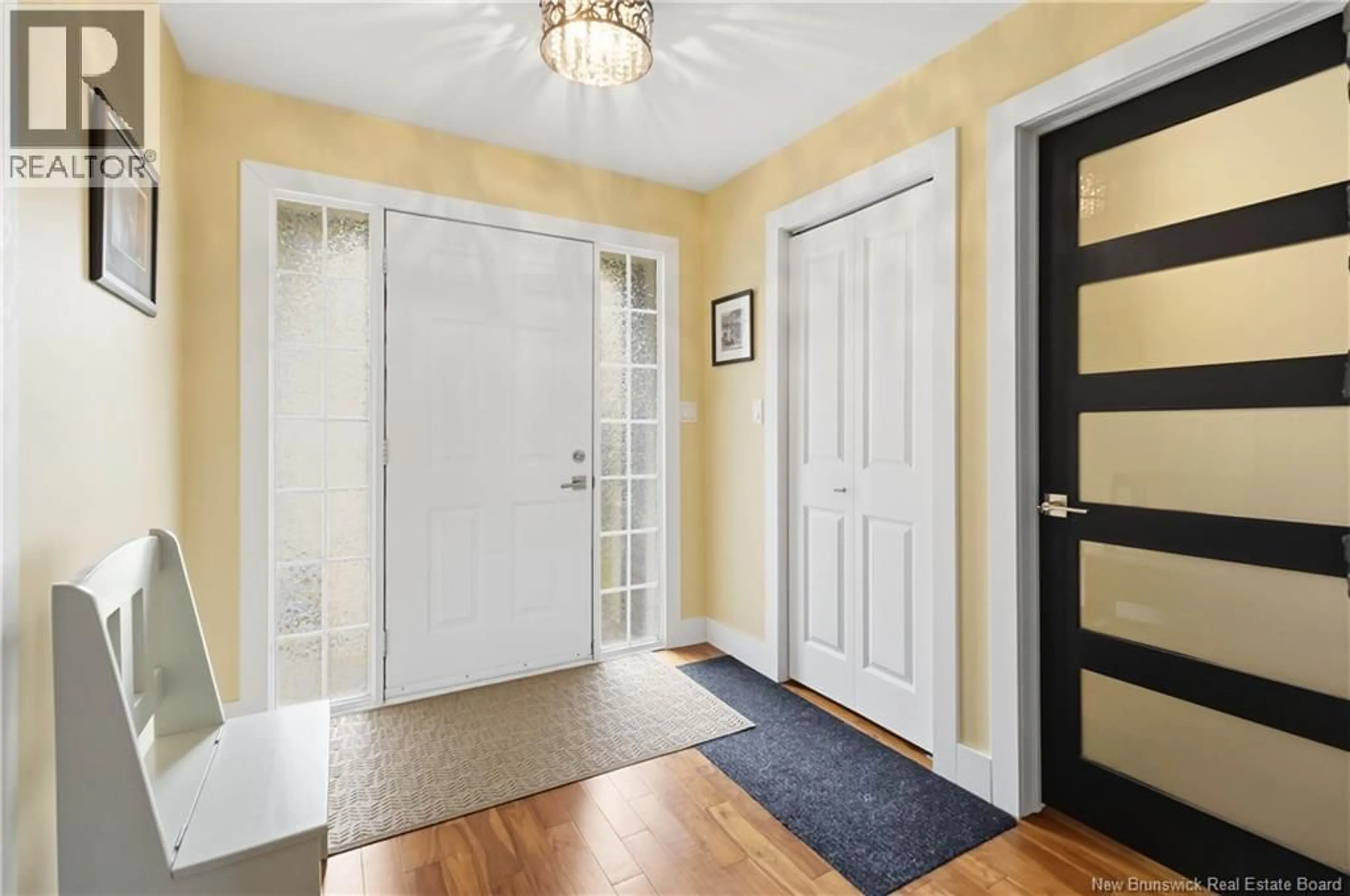 Indoor entryway for 15 GLENFOREST DRIVE, Riverview New Brunswick E1B4X3