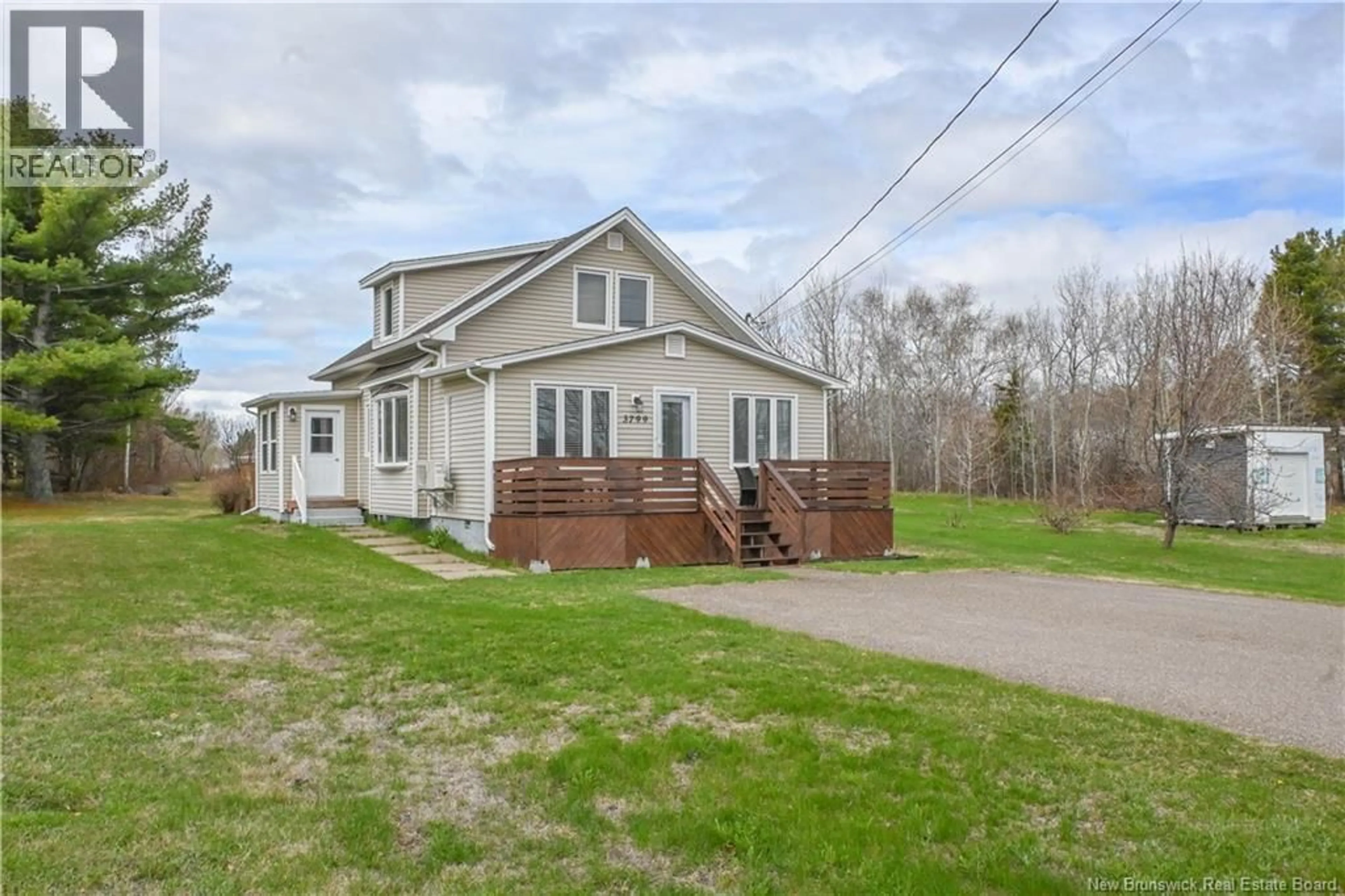 A pic from outside/outdoor area/front of a property/back of a property/a pic from drone, street for 3799 PRINCIPALE STREET, Tracadie New Brunswick E1X1E3