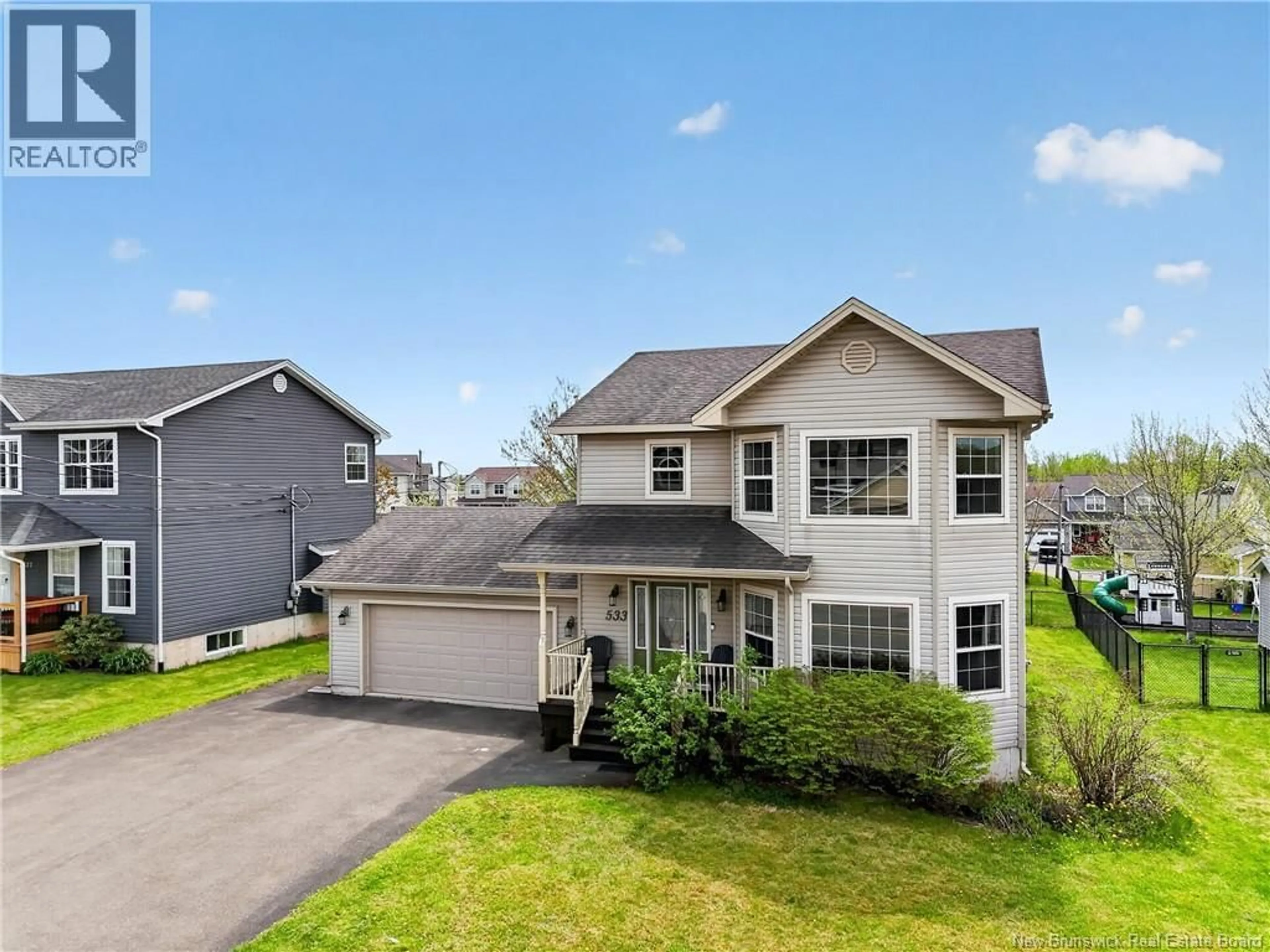 A pic from outside/outdoor area/front of a property/back of a property/a pic from drone, street for 533 EVERGREEN DRIVE, Moncton New Brunswick E1G0N2
