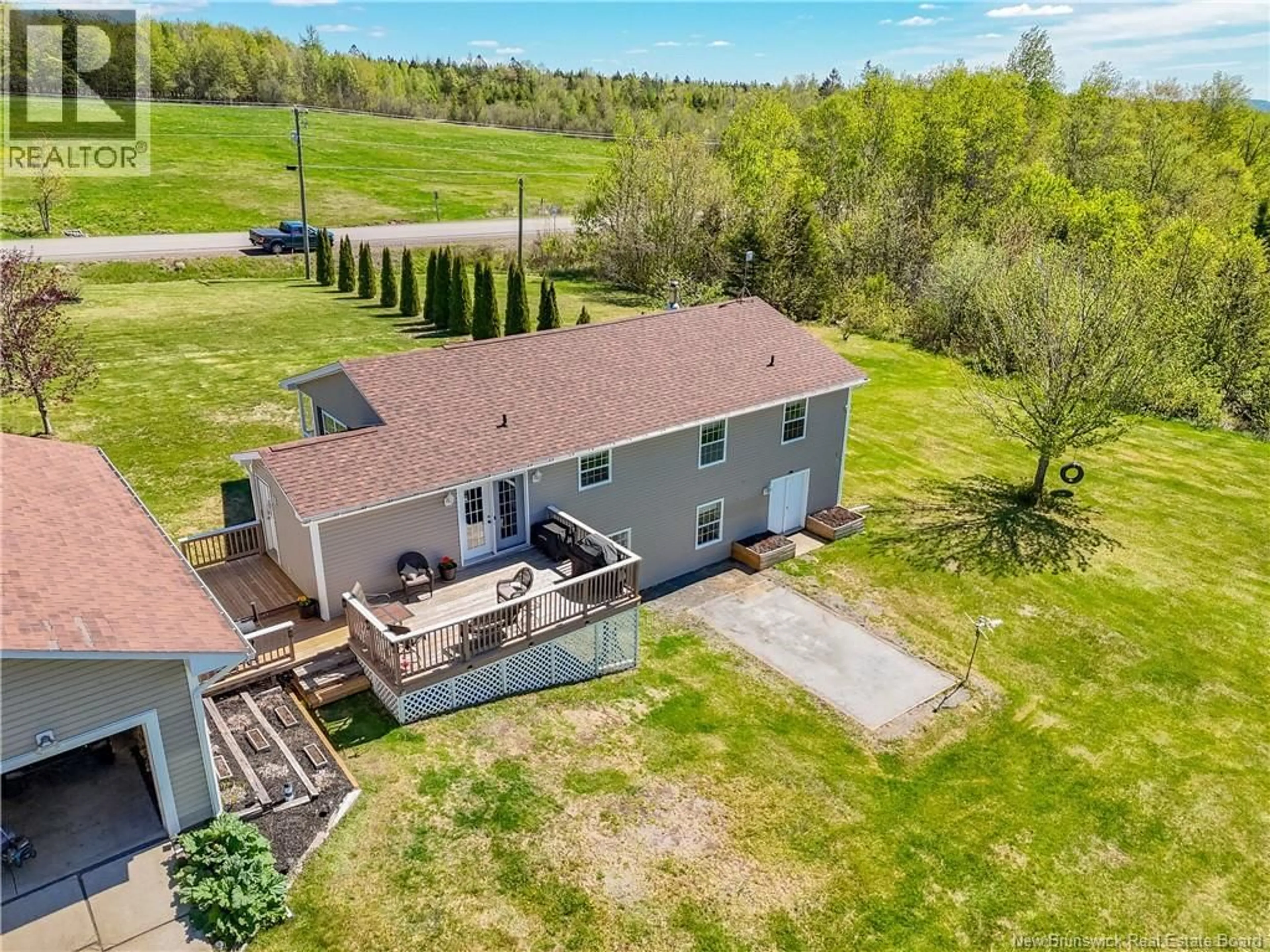 A pic from outside/outdoor area/front of a property/back of a property/a pic from drone, water/lake/river/ocean view for 3205 ROUTE 104, Upper Hainesville New Brunswick E6E1J1