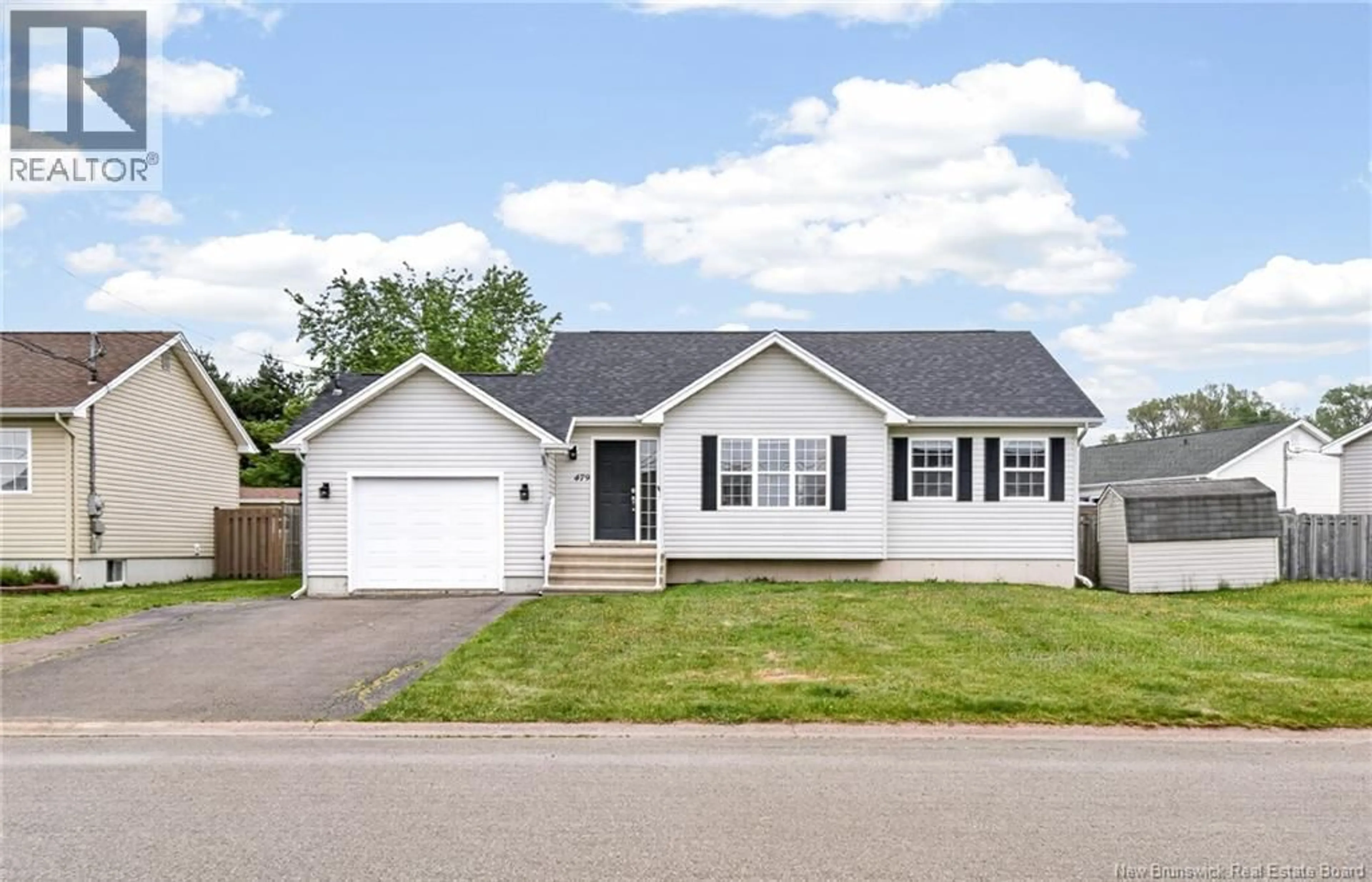 Home with vinyl exterior material, street for 479 LOUIS STREET, Dieppe New Brunswick E1A6Y9