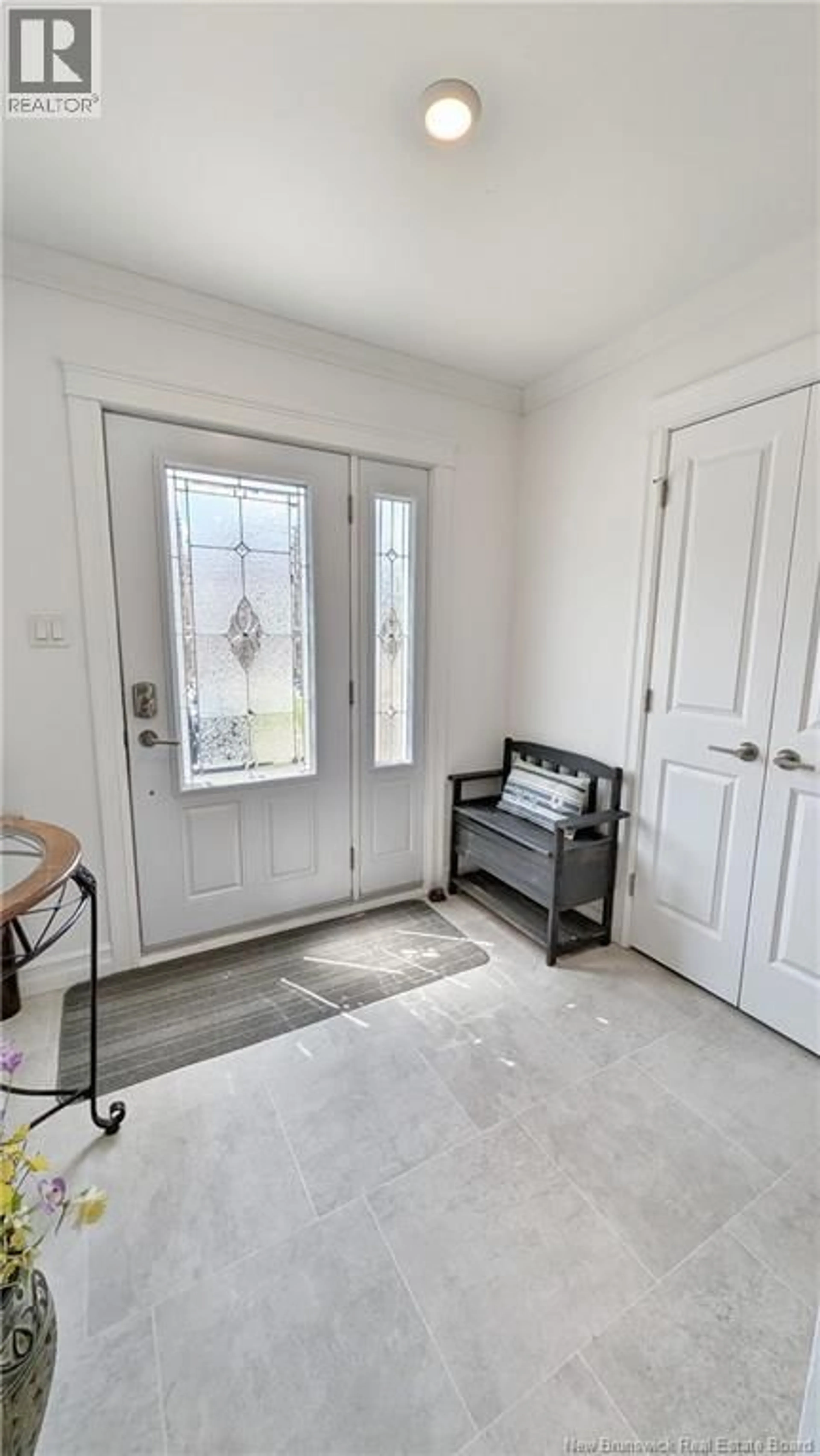 Indoor entryway for 1274 YOUGHALL DRIVE, Bathurst New Brunswick E2A4Y3