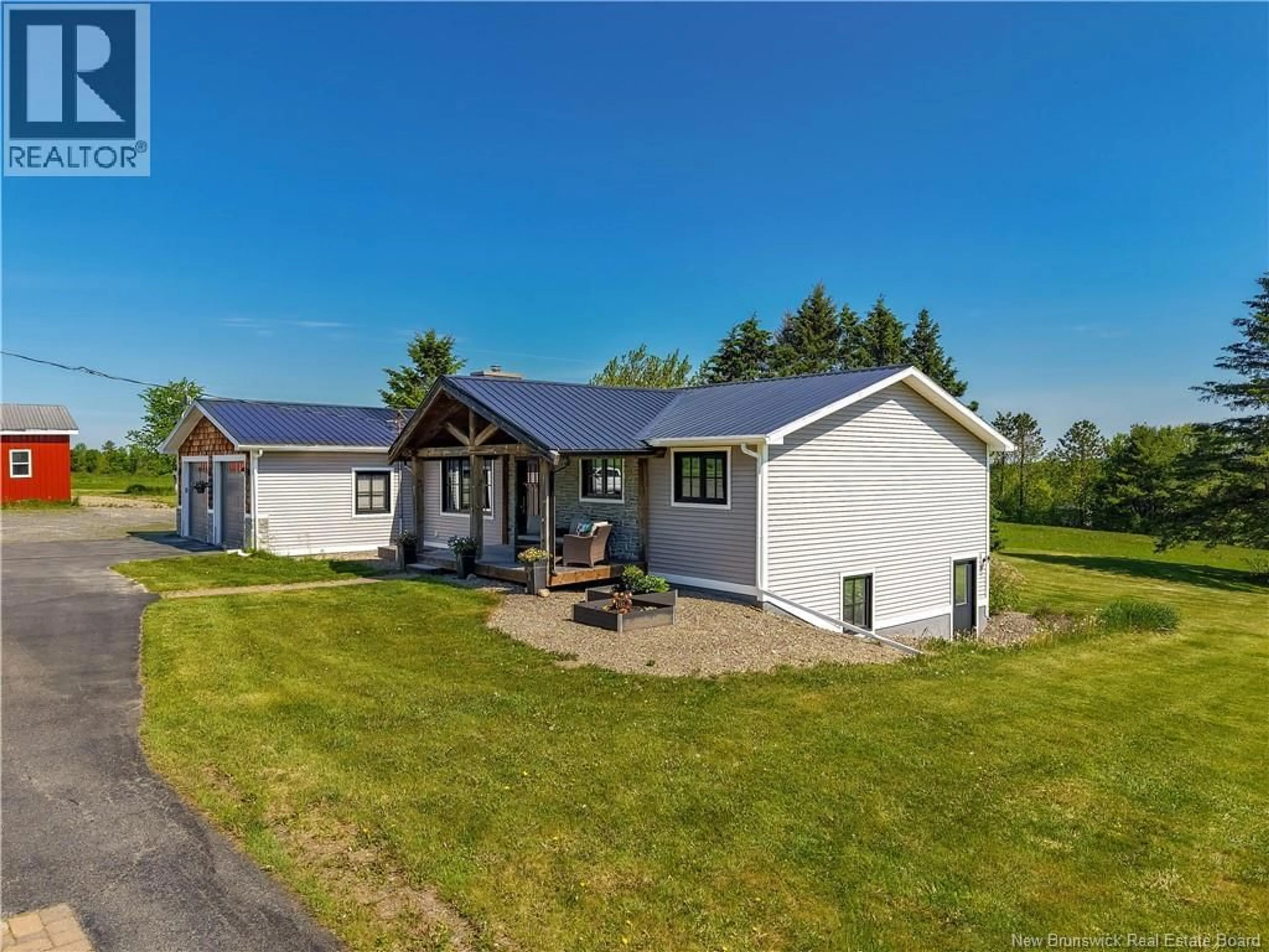 A pic from outside/outdoor area/front of a property/back of a property/a pic from drone, unknown for 1252 ROUTE 3, Harvey New Brunswick E6K3W6