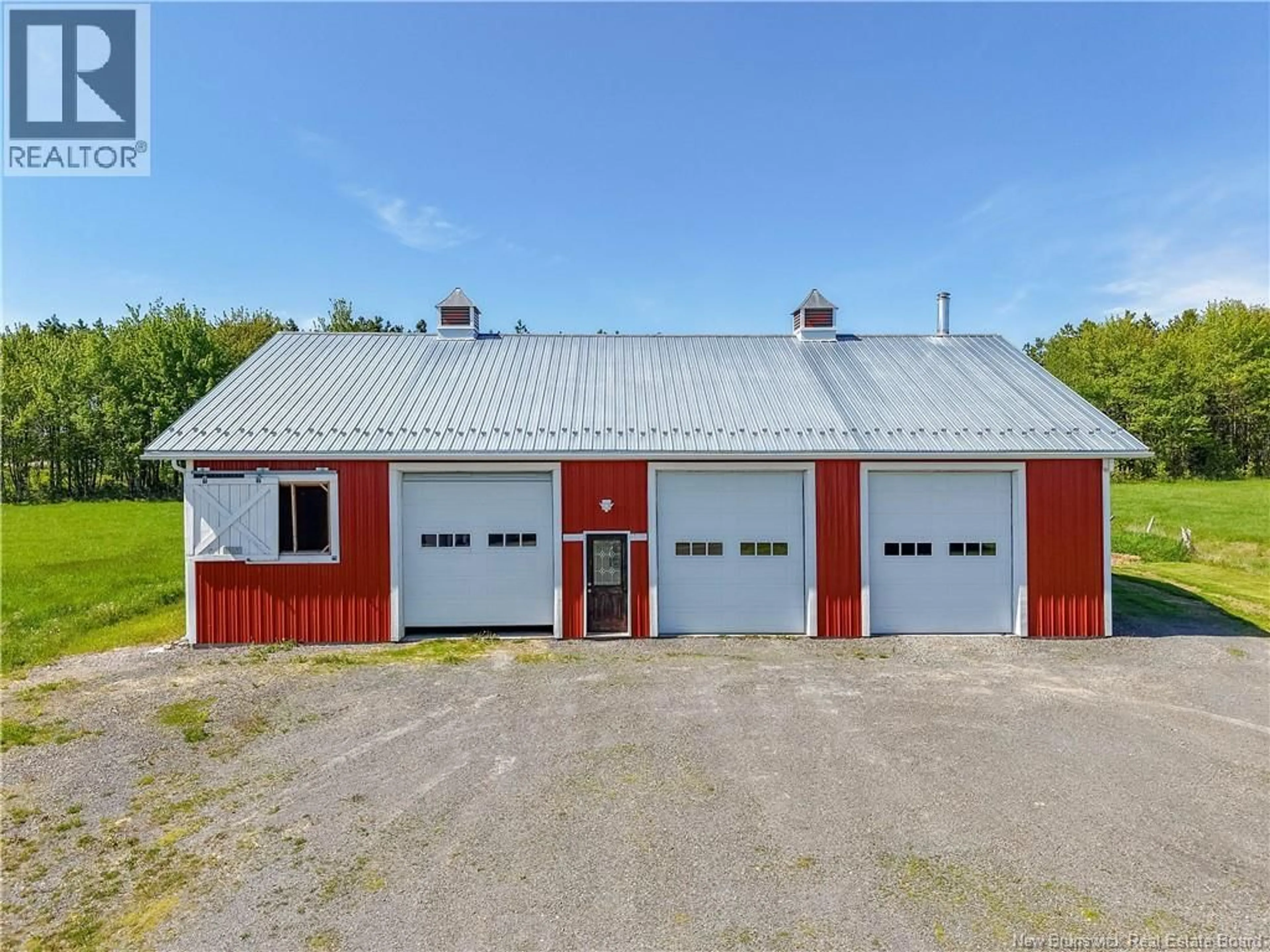 Indoor garage for 1252 ROUTE 3, Harvey New Brunswick E6K3W6
