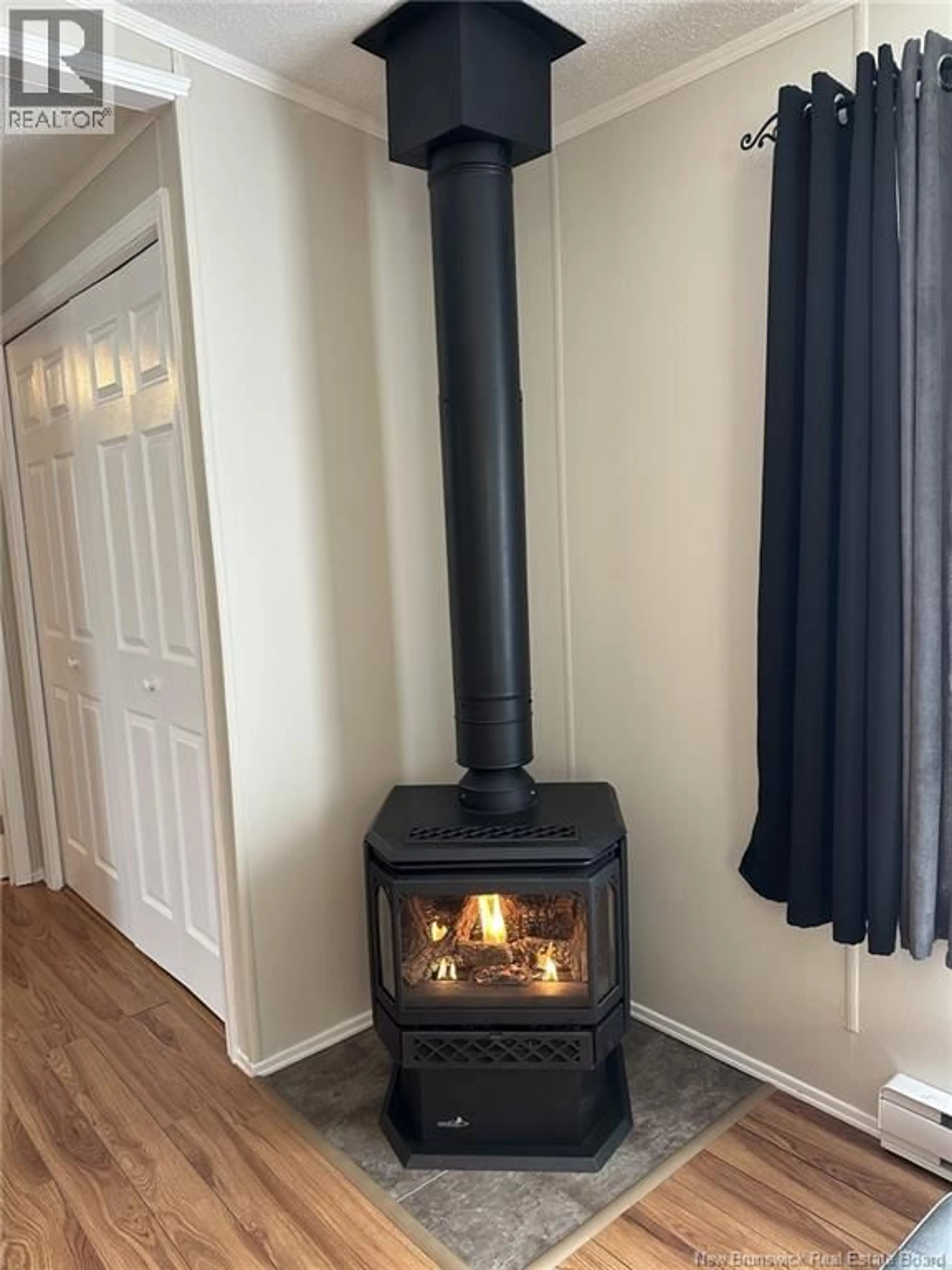A pic of a room for 49 EASTWOOD STREET, Fredericton New Brunswick E3B6M8