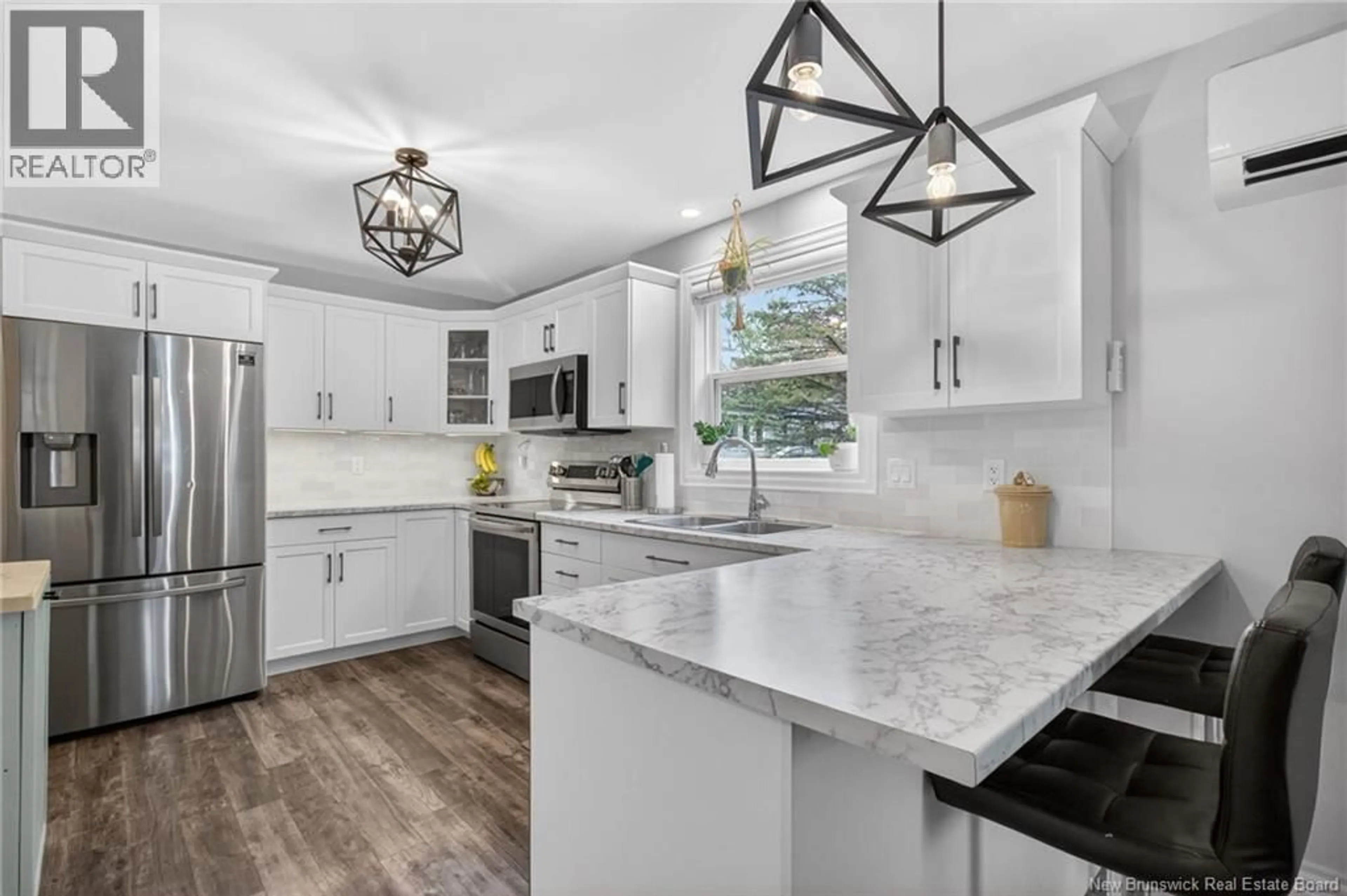Open concept kitchen, ceramic/tile floor for 25 ALBERTA, Dieppe New Brunswick E1A6Z1