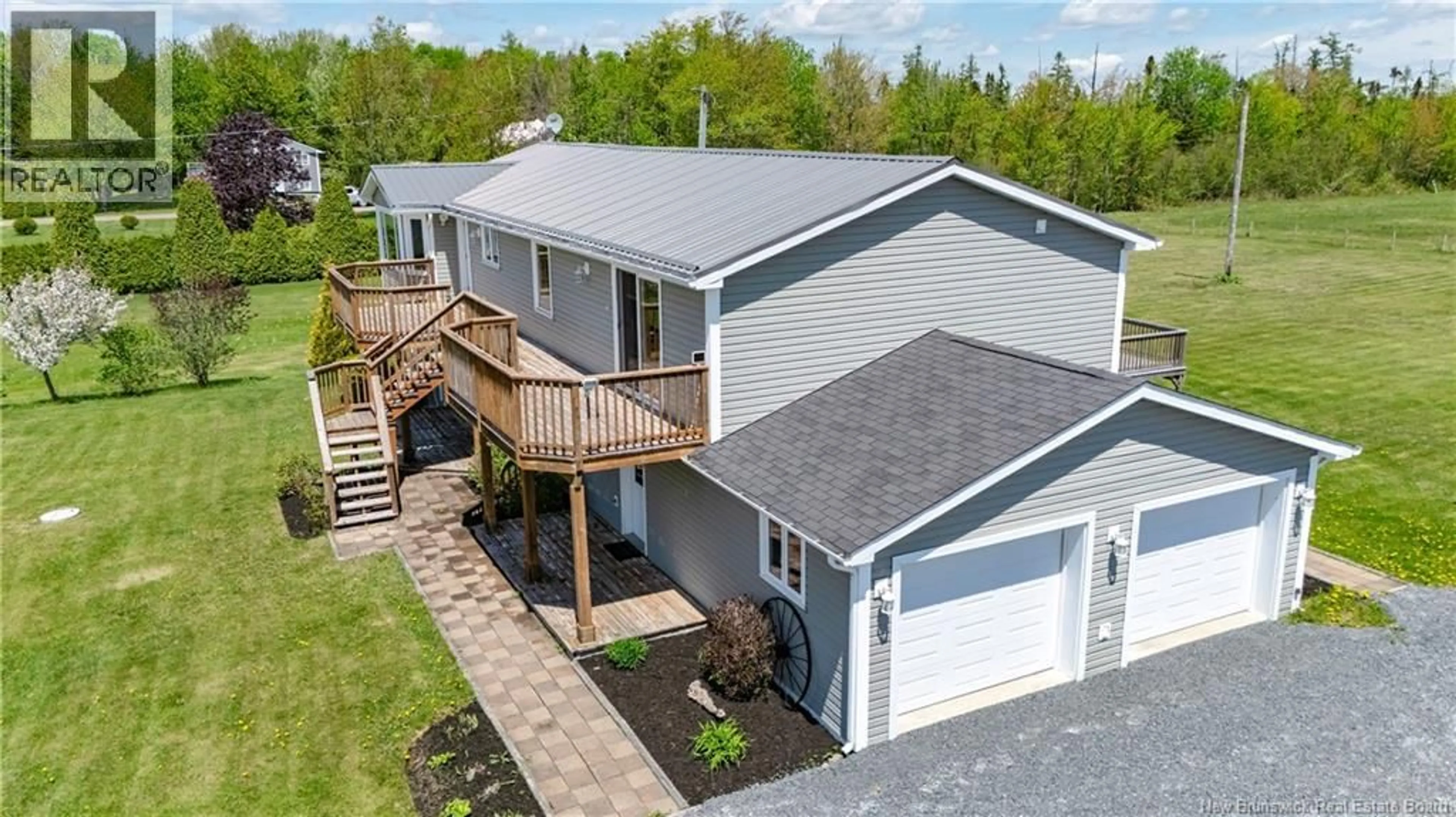 A pic from outside/outdoor area/front of a property/back of a property/a pic from drone, building for 290 ROUTE 636, Harvey New Brunswick E6K2A5