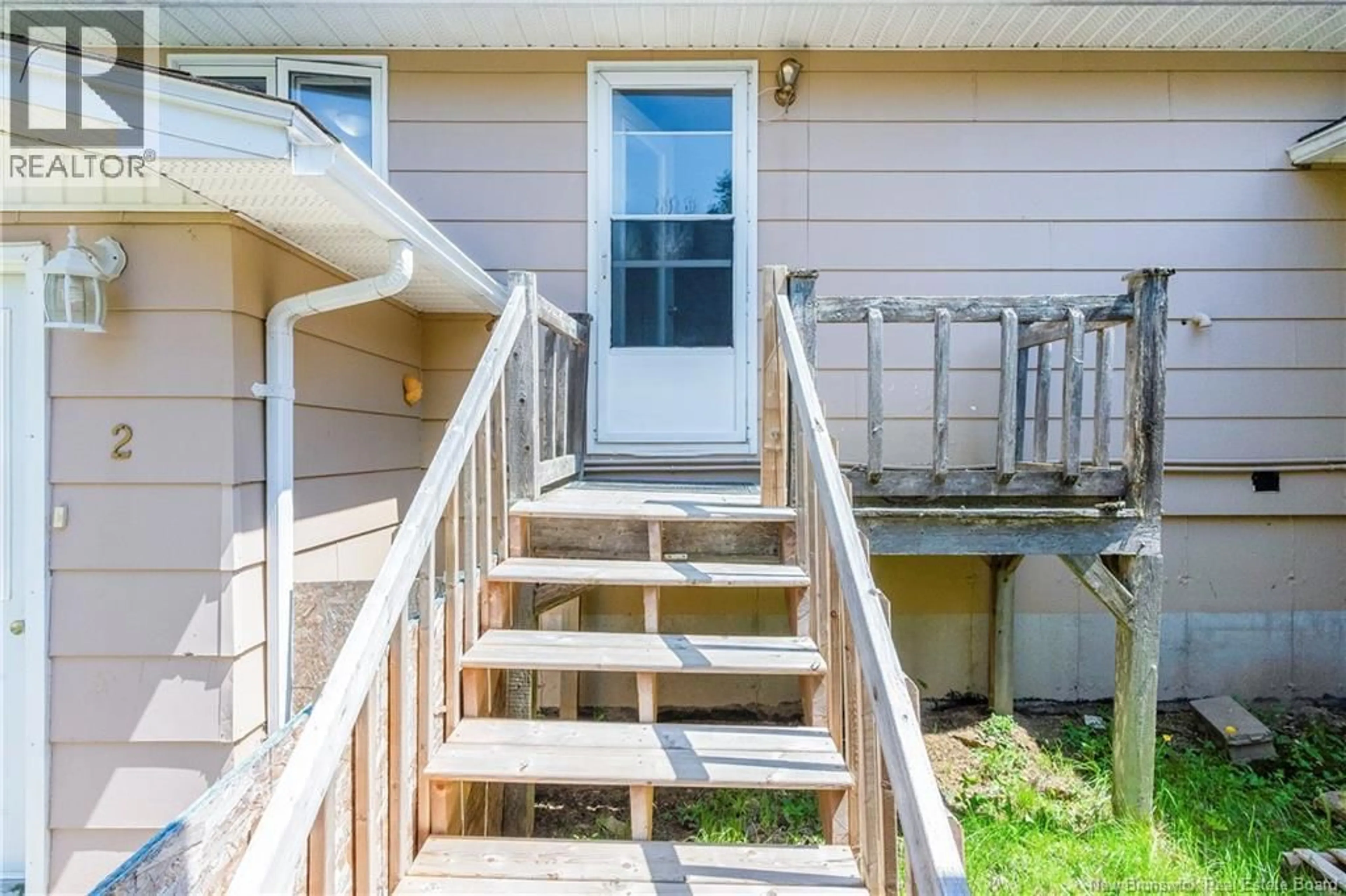 Stairs for 5554 DES ERABLES, Rogersville New Brunswick E4Y1K7