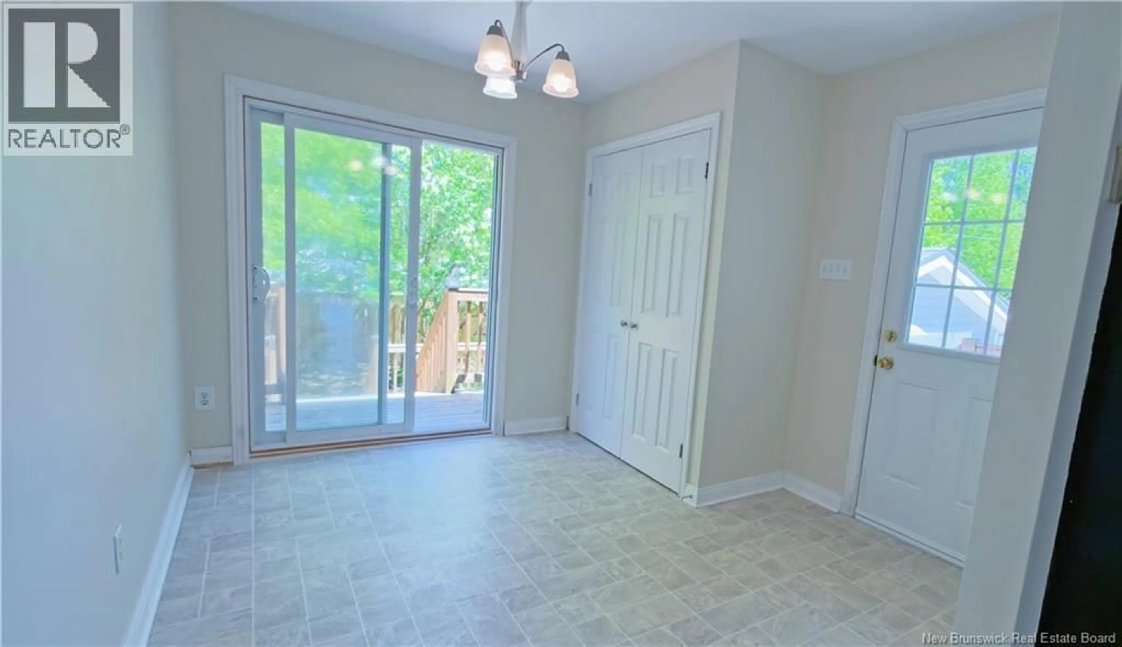 Indoor entryway for 15 BAILEY AVENUE, Fredericton New Brunswick E3A1H3