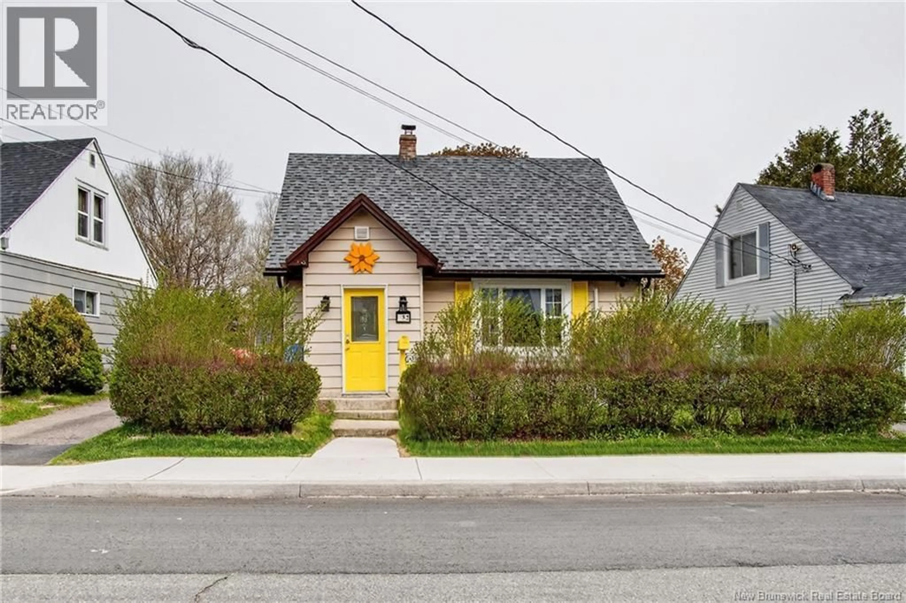 Unknown for 32 MONTGOMERY CRESCENT, Saint John New Brunswick E2K2S9