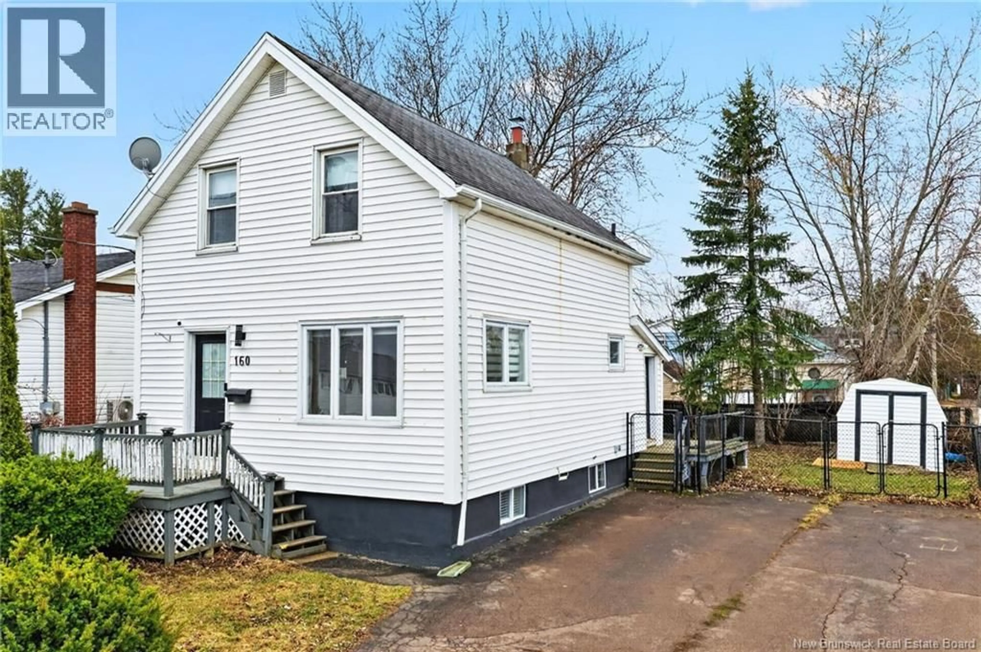 Home with vinyl exterior material, street for 160 SPRUCE, Moncton New Brunswick E1C7K3