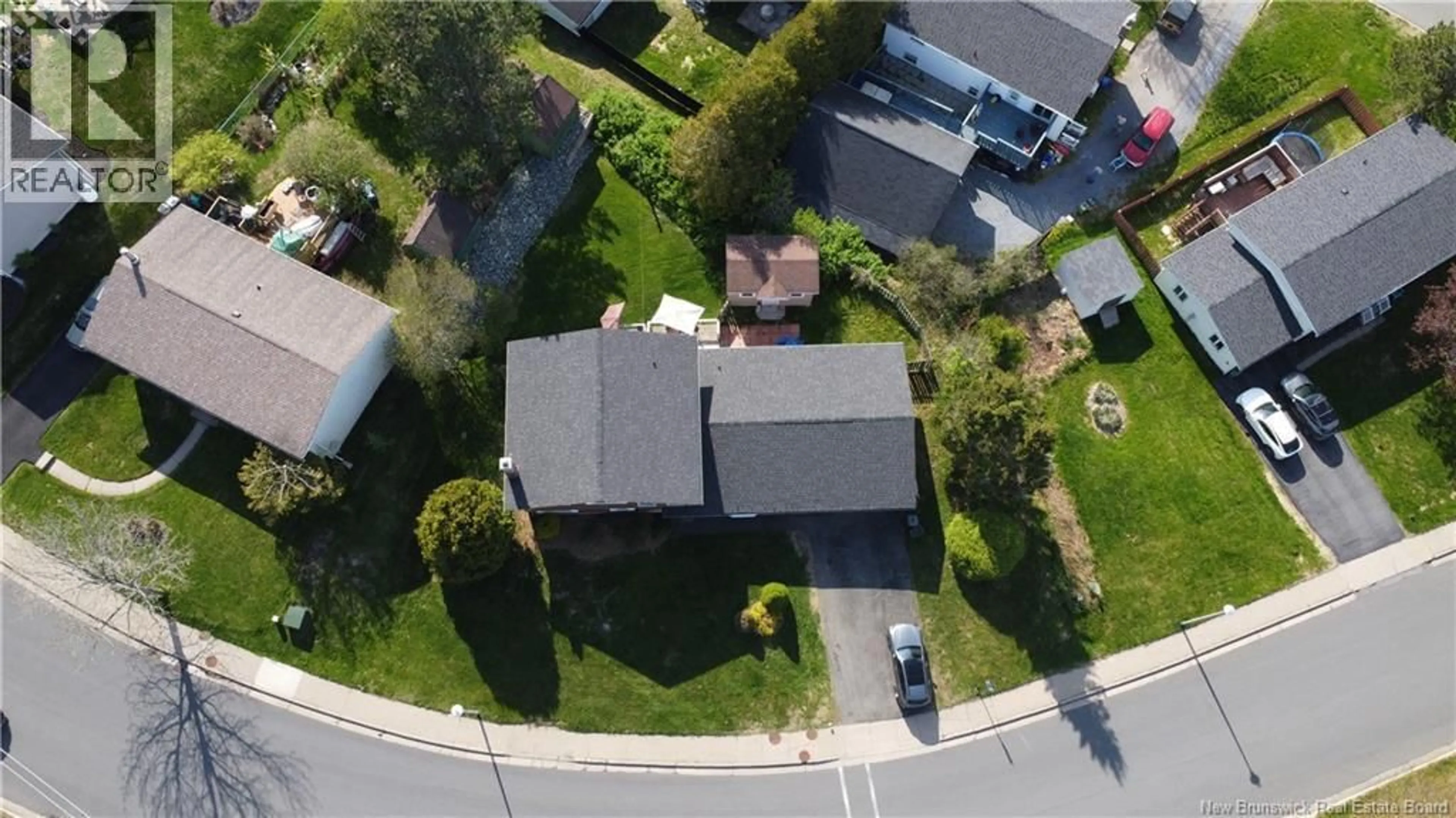 A pic from outside/outdoor area/front of a property/back of a property/a pic from drone, street for 91 WESTGATE DRIVE, Saint John New Brunswick E2M5C7