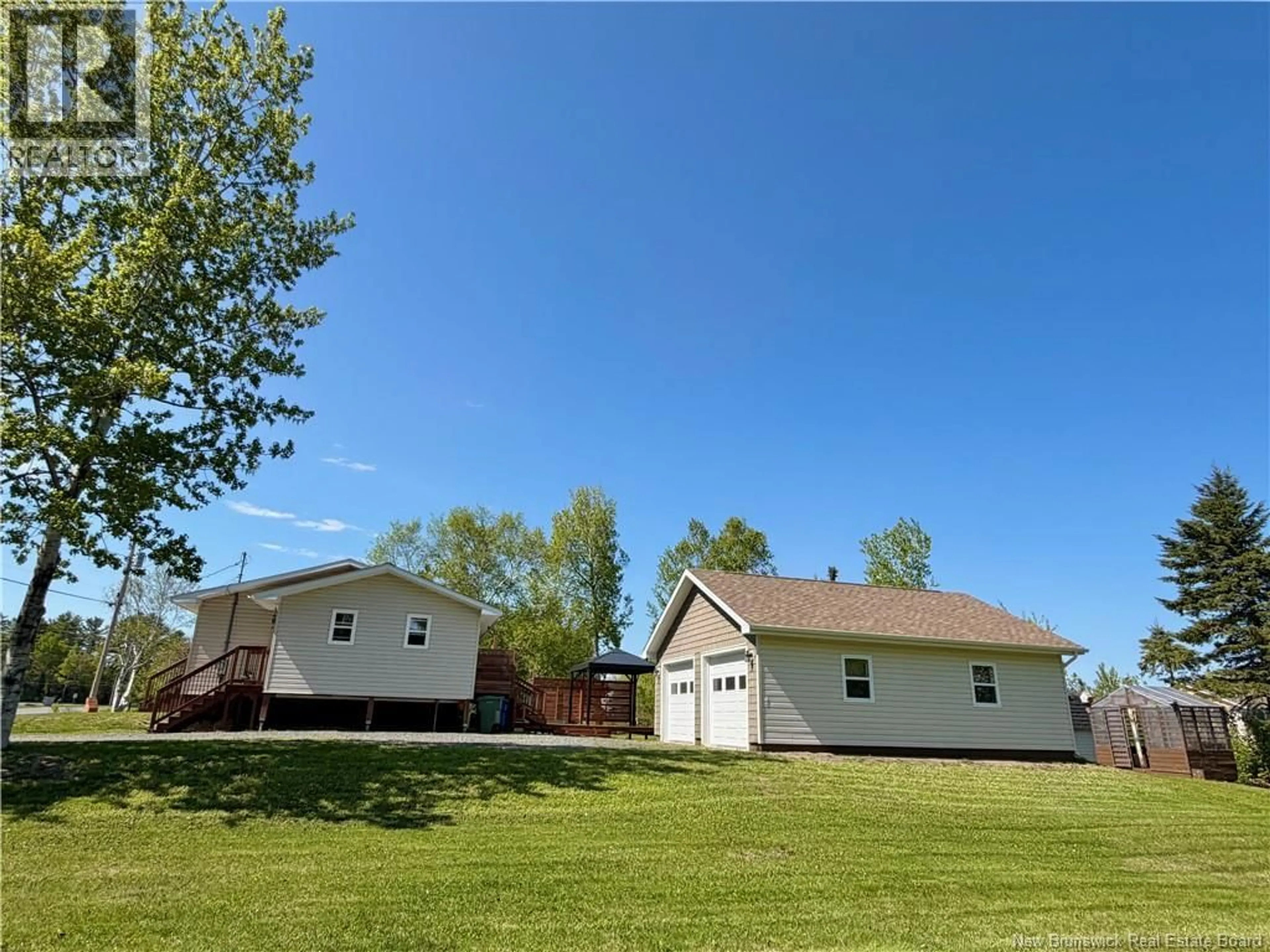 A pic from outside/outdoor area/front of a property/back of a property/a pic from drone, unknown for 393 RUE DES ÉRABLES, Nigadoo New Brunswick E8K3M1