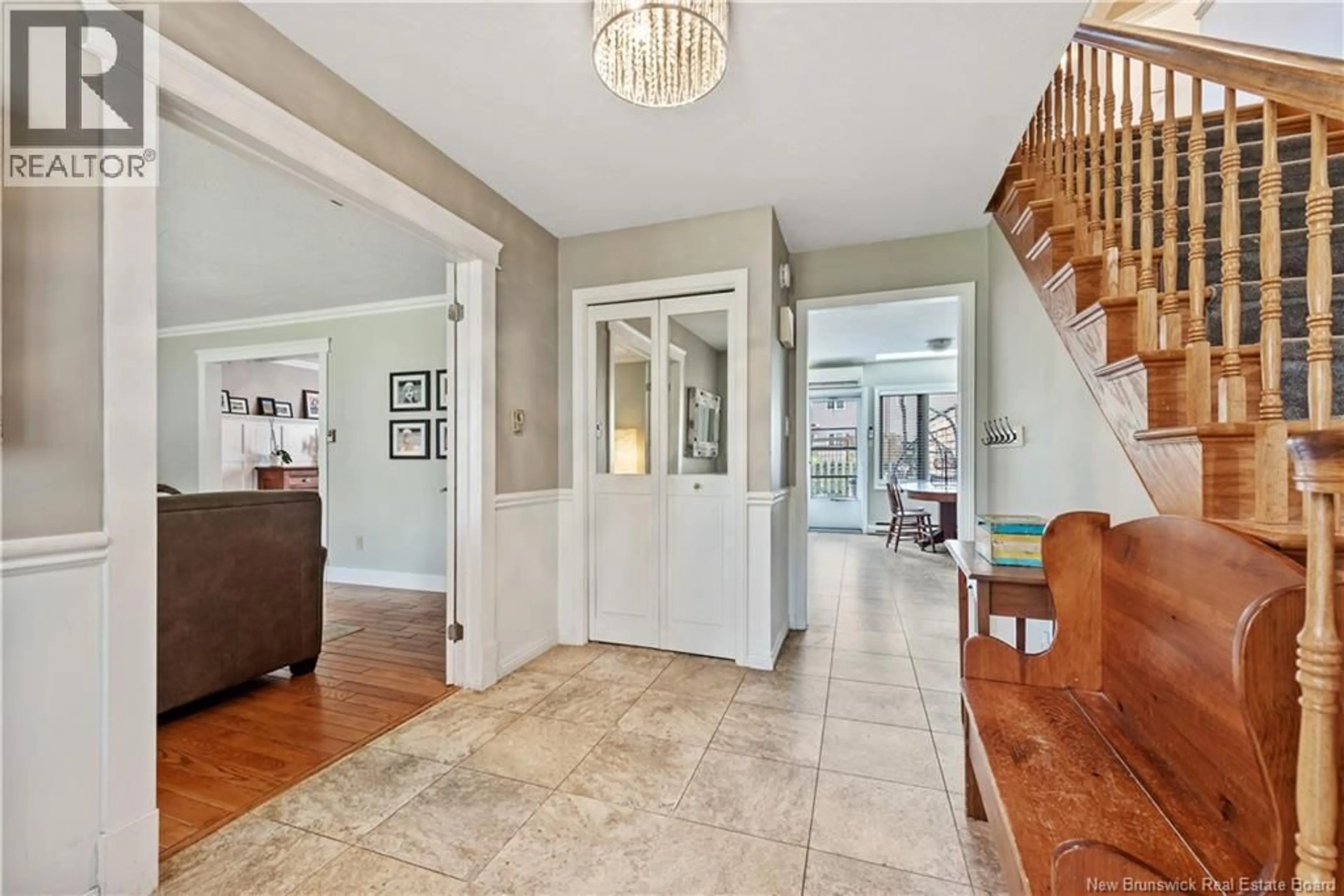 Indoor entryway for 22 SANDALWOOD DRIVE, Moncton New Brunswick E1G1Z9