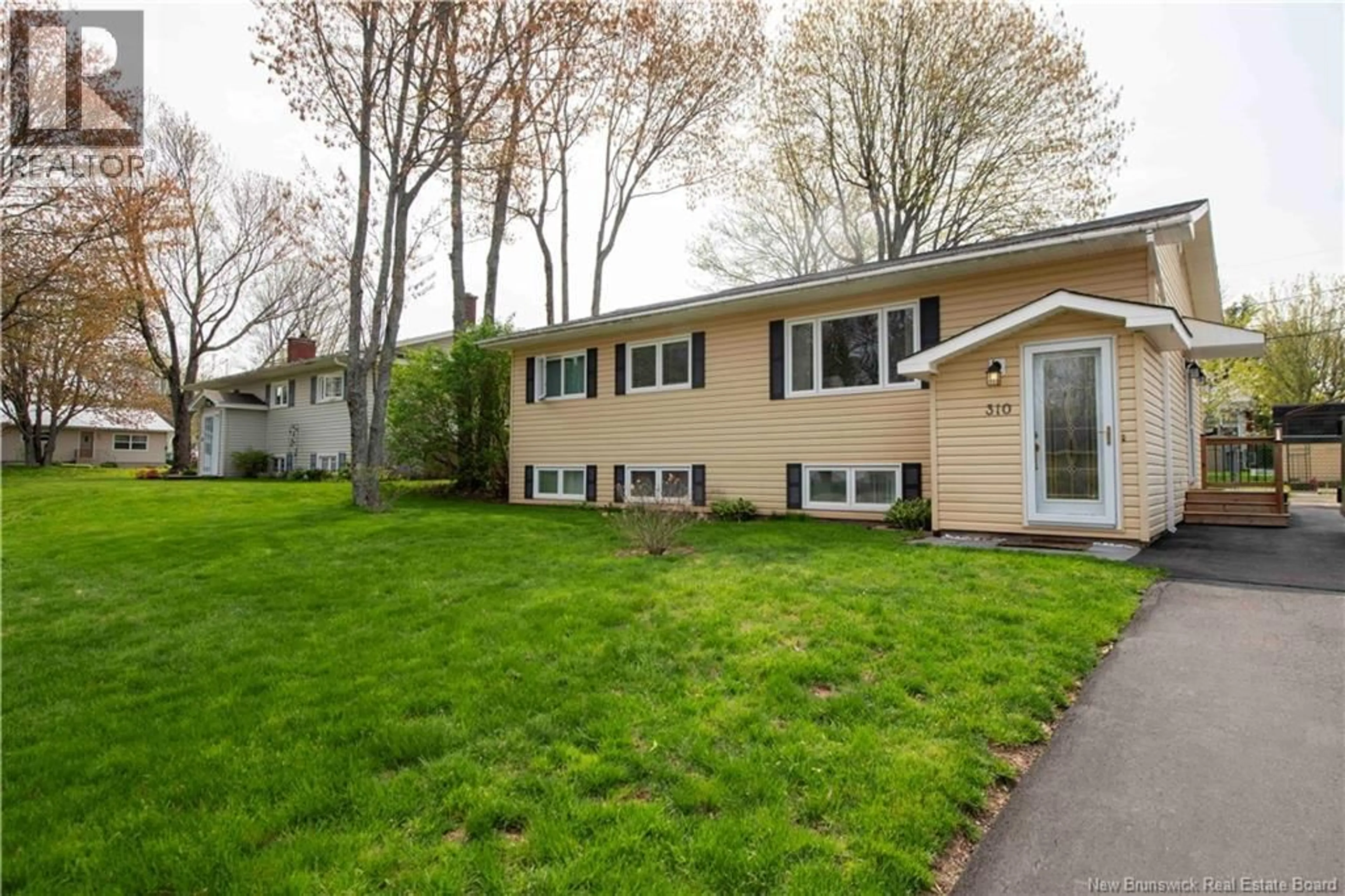 Home with vinyl exterior material, street for 310 BEVERLY CRESCENT, Riverview New Brunswick E1B3B6