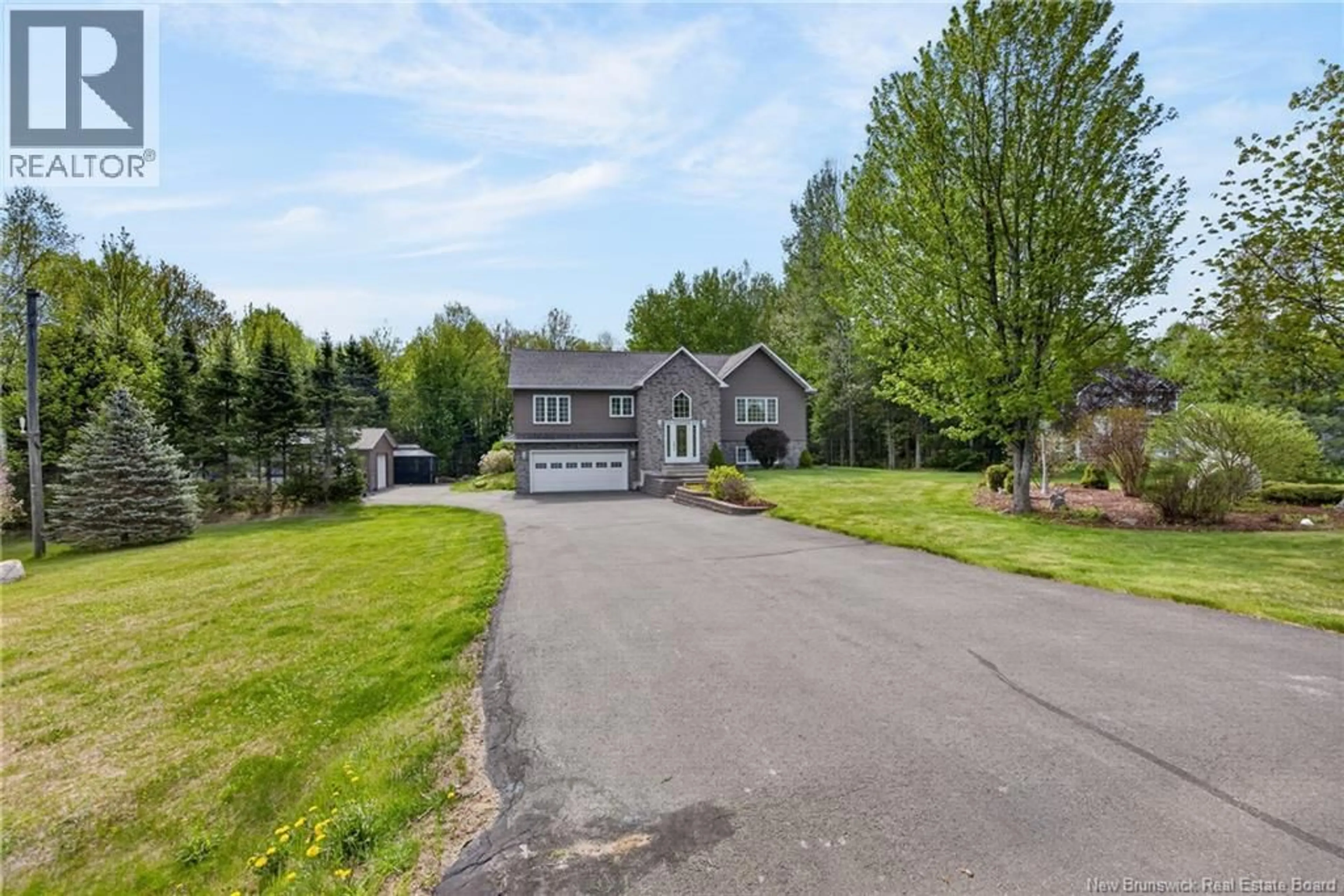 A pic from outside/outdoor area/front of a property/back of a property/a pic from drone, street for 201 GARDEN GROVE STREET, Lincoln New Brunswick E3B7G8