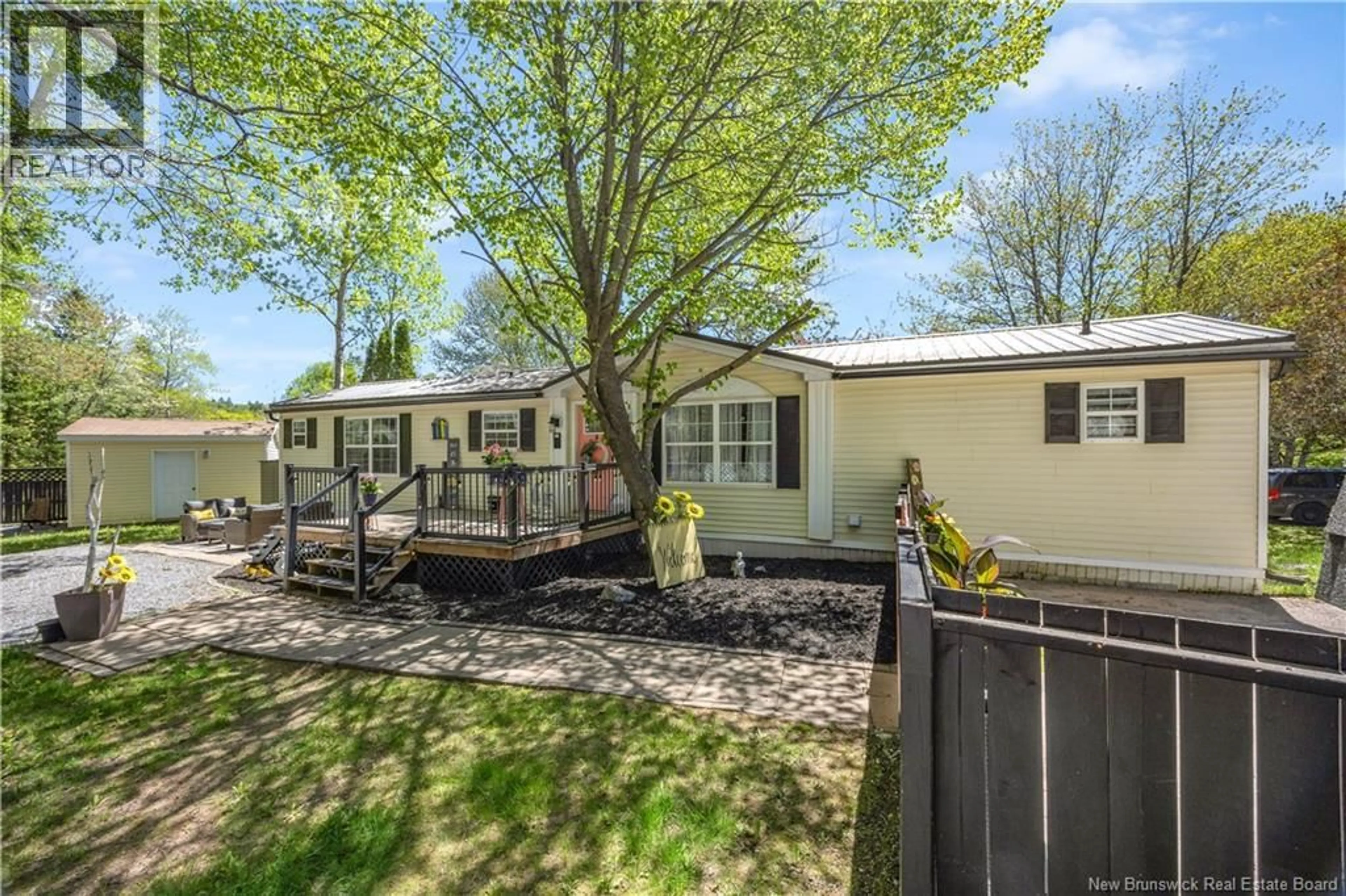 Unknown for 77 HOLLY LANE, Quispamsis New Brunswick E2G1X7