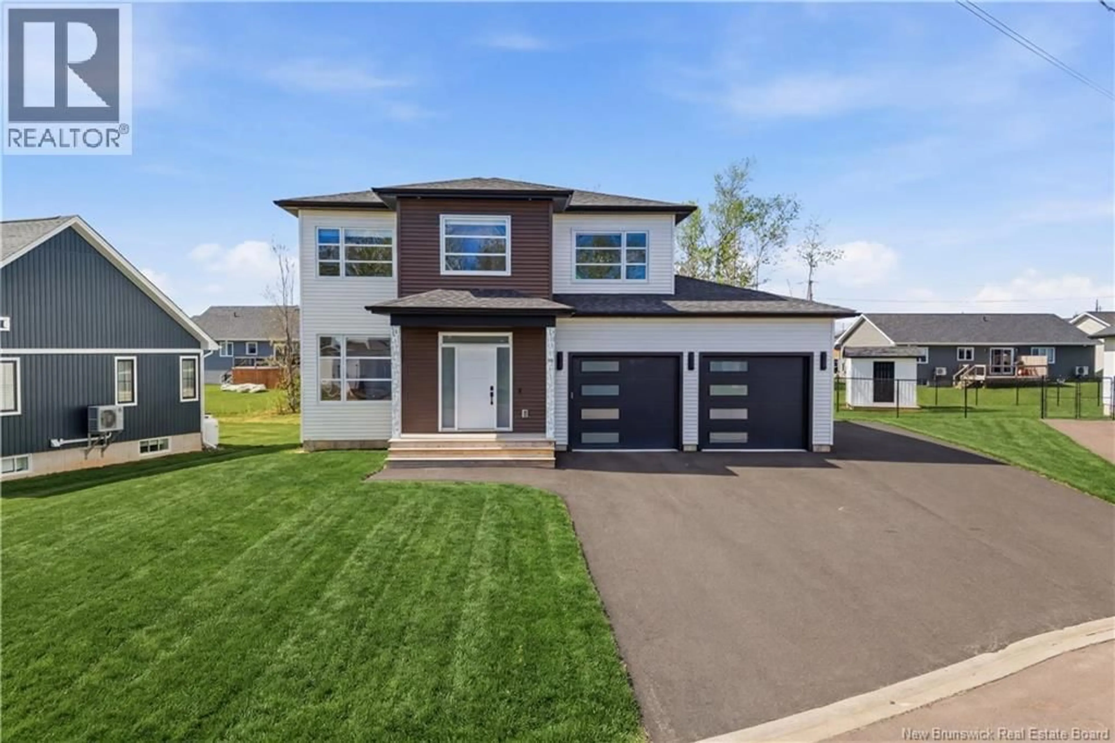 Home with vinyl exterior material, street for 72 GUY STREET, Shediac New Brunswick E4P0L5
