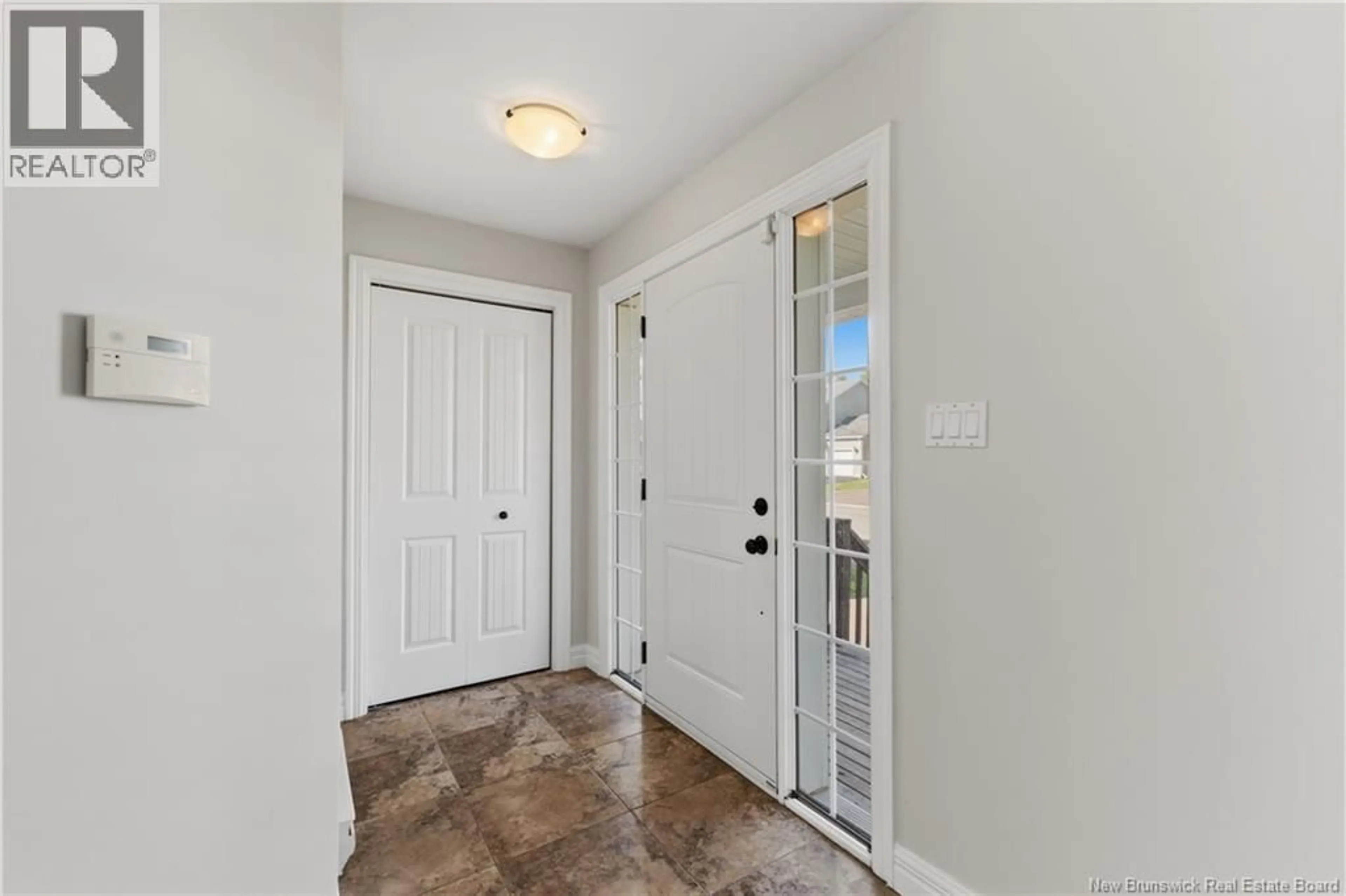 Indoor entryway for 166 BEDARD STREET, Dieppe New Brunswick E1A0T3