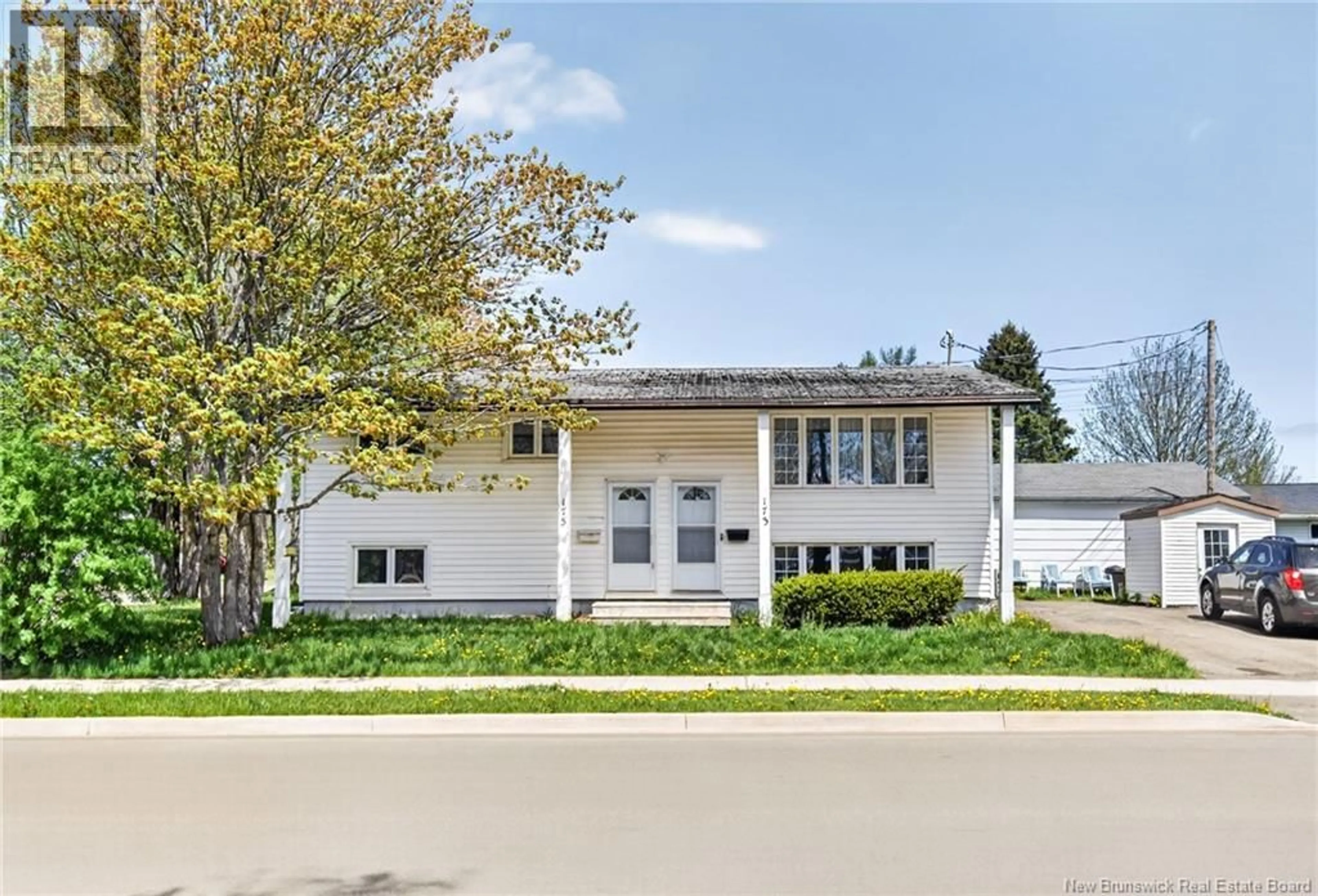 Home with vinyl exterior material, street for 173-175 LORNE STREET, Moncton New Brunswick E1C3W2