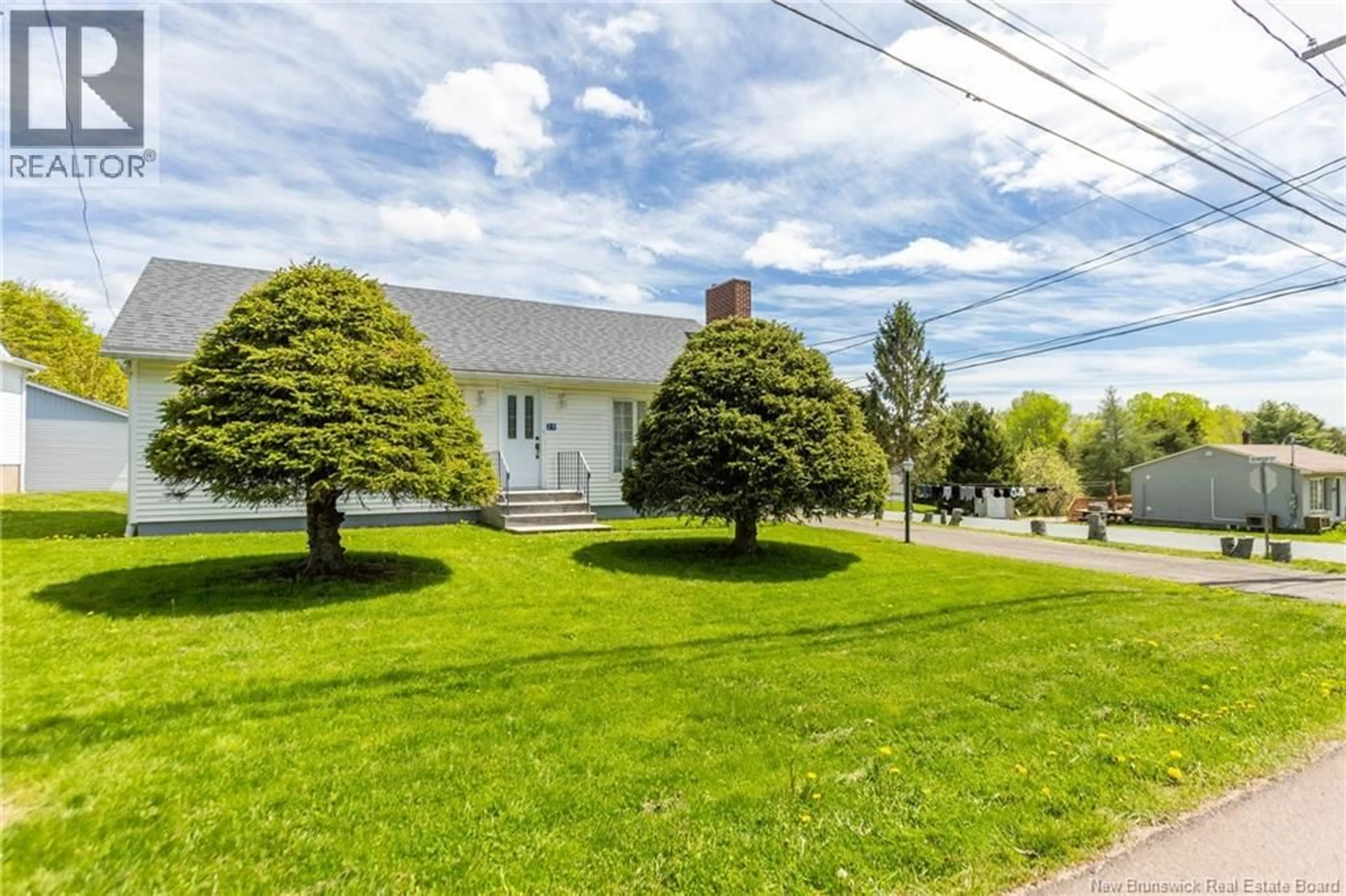 A pic from outside/outdoor area/front of a property/back of a property/a pic from drone, street for 29 KIRK STREET, Sackville New Brunswick E4L3E5
