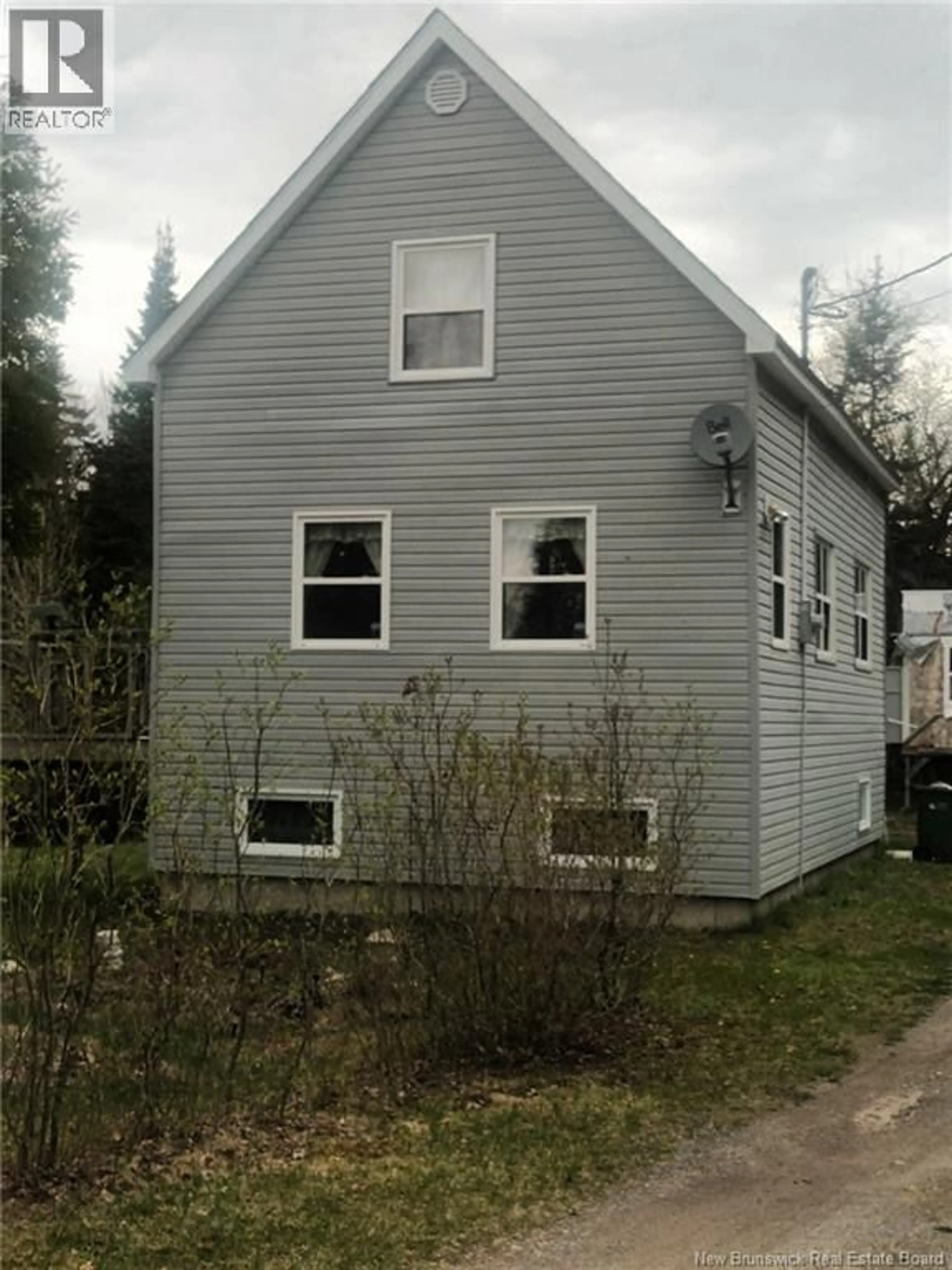 Home with vinyl exterior material, building for 2432 ROUTE 845, Bayswater New Brunswick E5S1M3