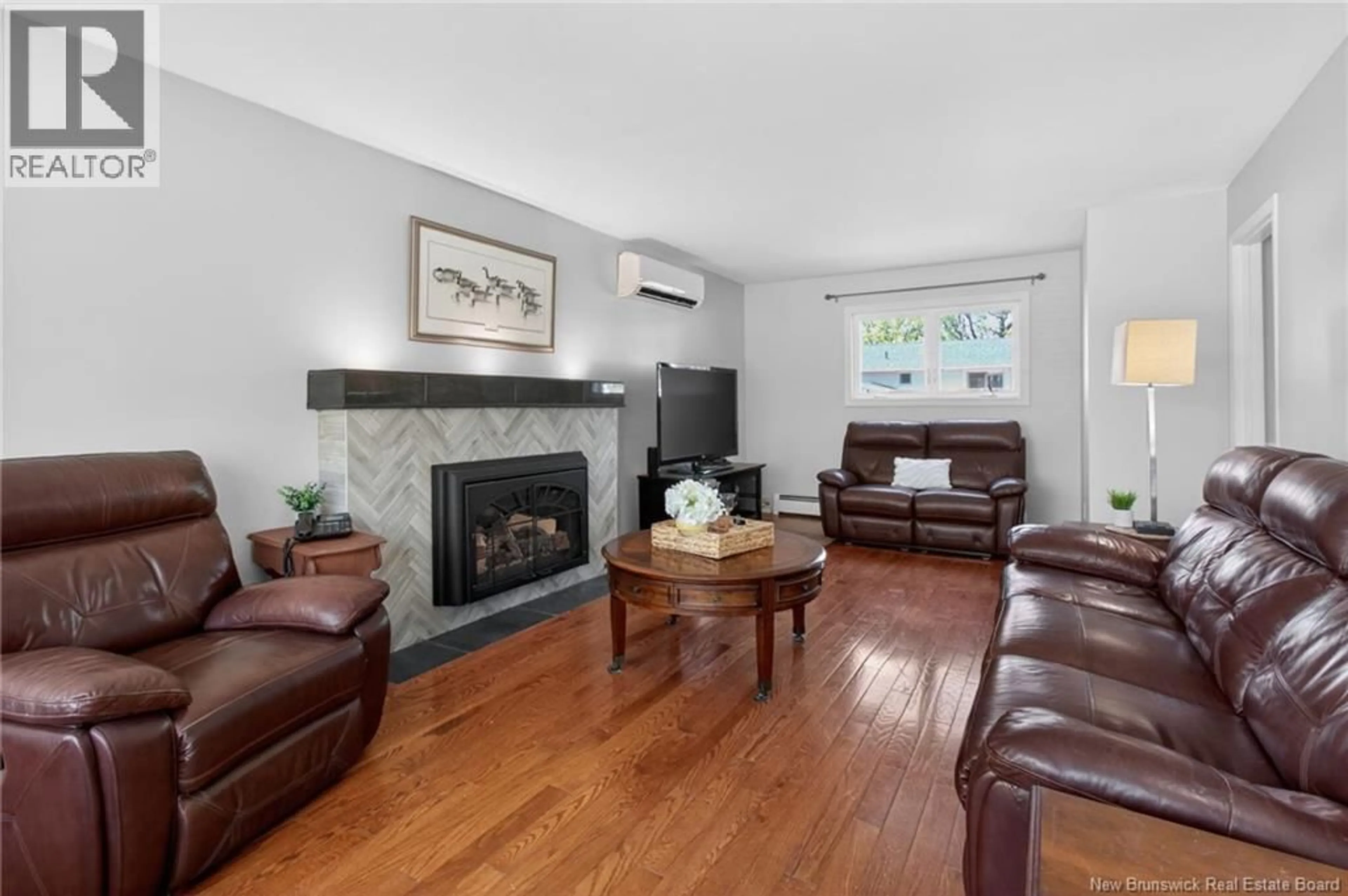 Living room with furniture, unknown for 81 BERKLEY DRIVE, Riverview New Brunswick E1B2L4
