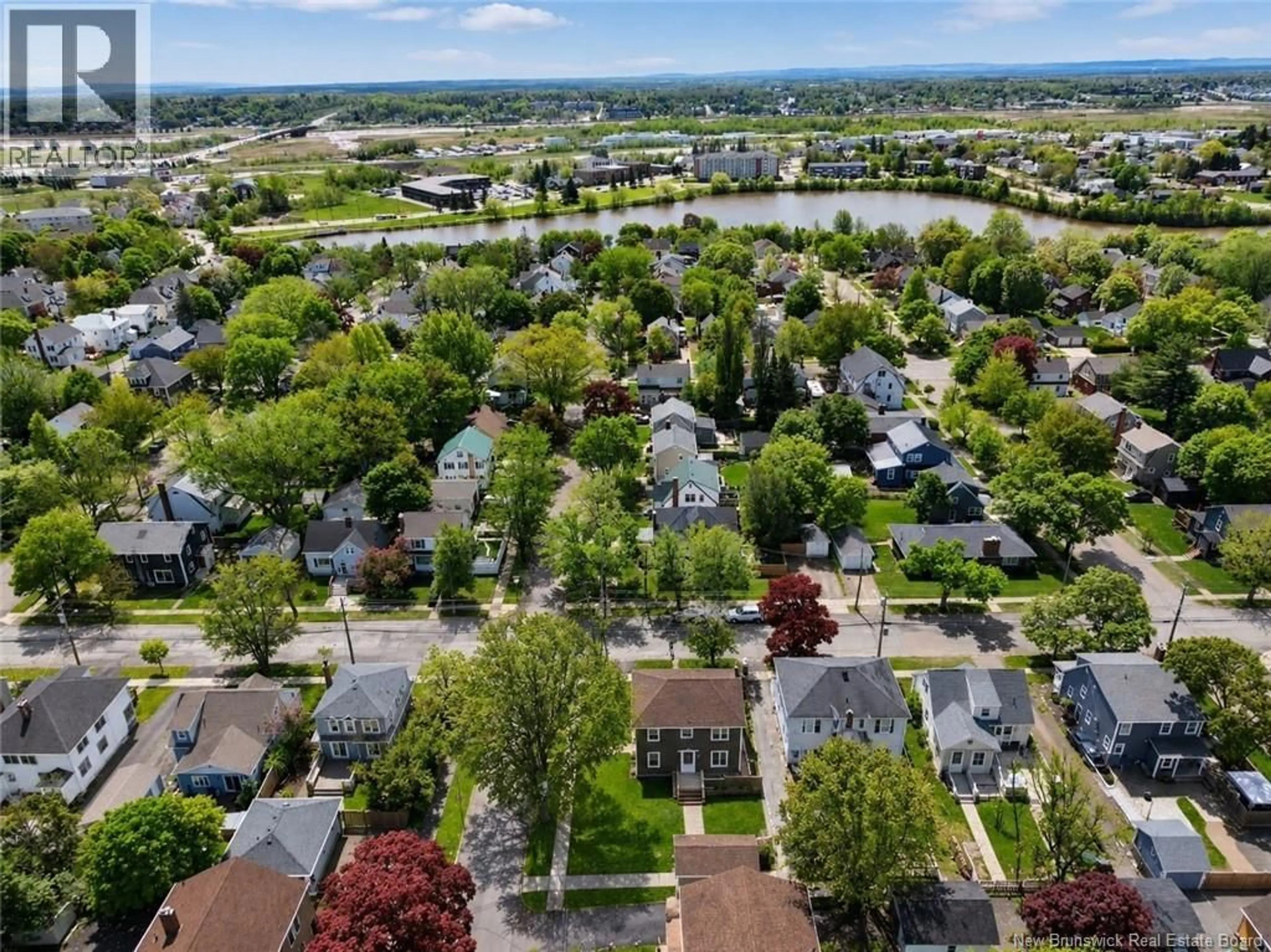 A pic from outside/outdoor area/front of a property/back of a property/a pic from drone, street for 73 BURLINGTON AVENUE, Moncton New Brunswick E1E1Z4