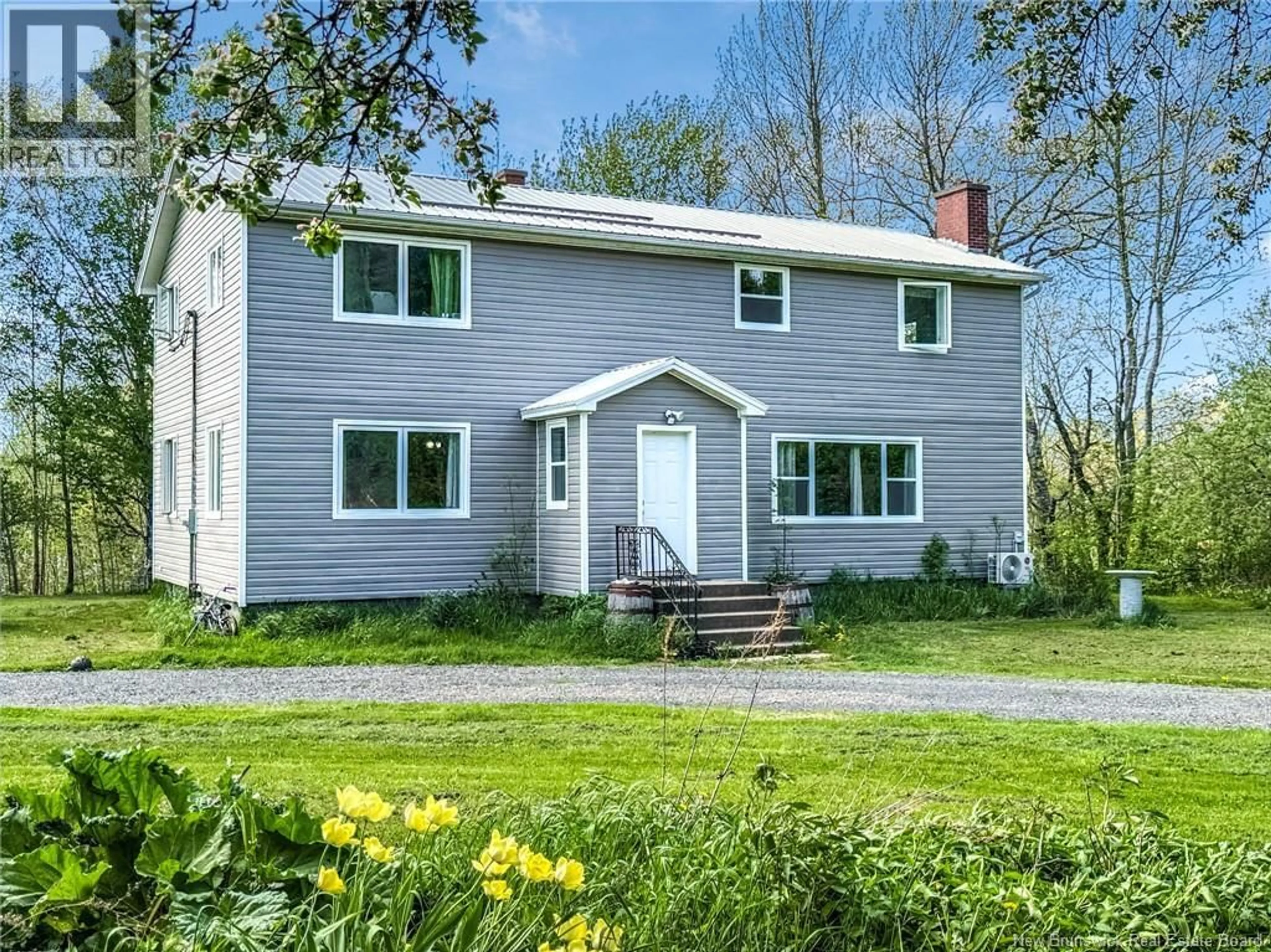 Home with vinyl exterior material, street for 1898 WATERSIDE DRIVE, Cambridge-Narrows New Brunswick E4C1Z1