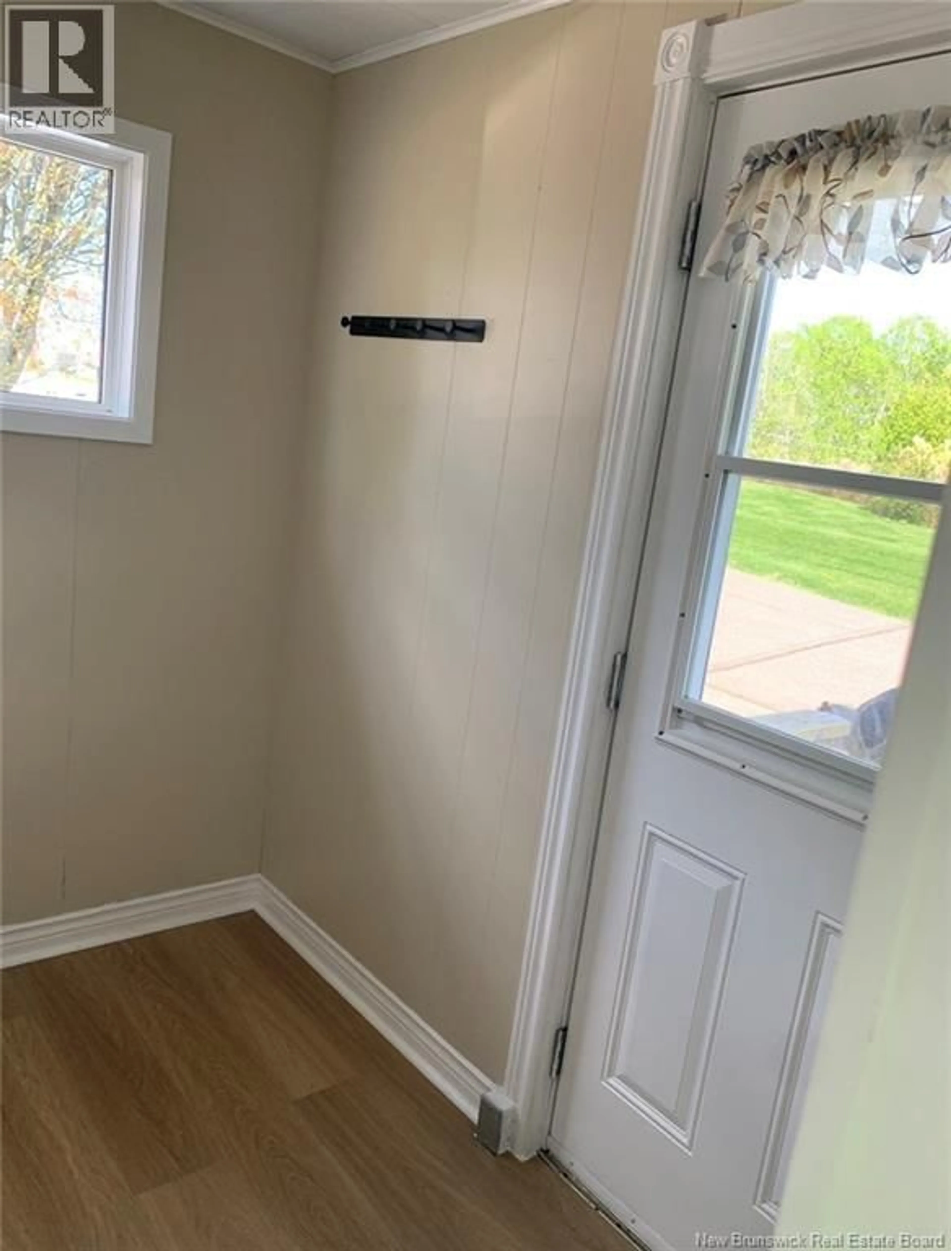 Indoor entryway for 10 KIRK STREET, Sackville New Brunswick E4L3E8