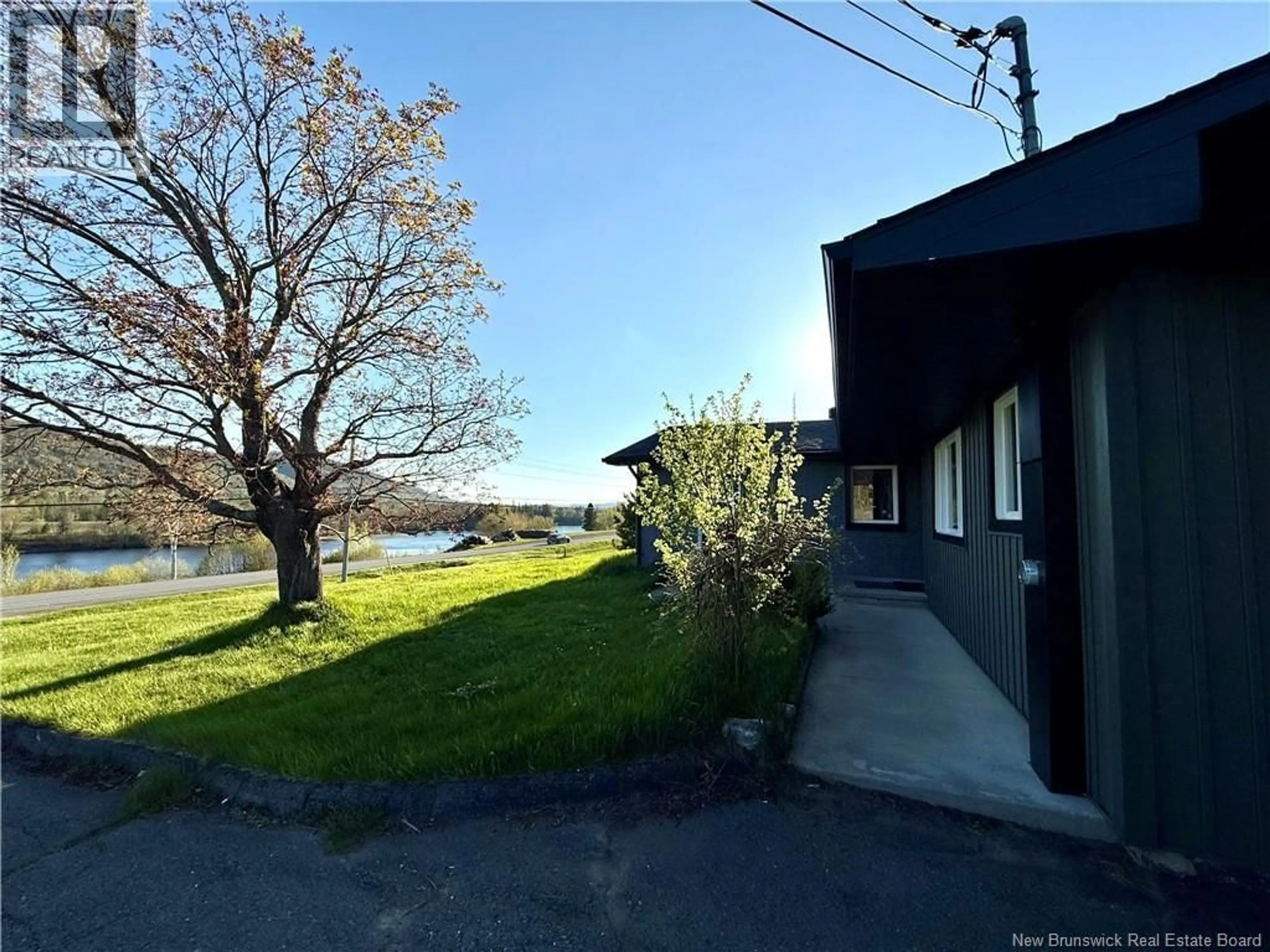 A pic from outside/outdoor area/front of a property/back of a property/a pic from drone, street for 1629 205 ROUTE ROUTE, Saint-François-de-Madawaska New Brunswick E7A1P7