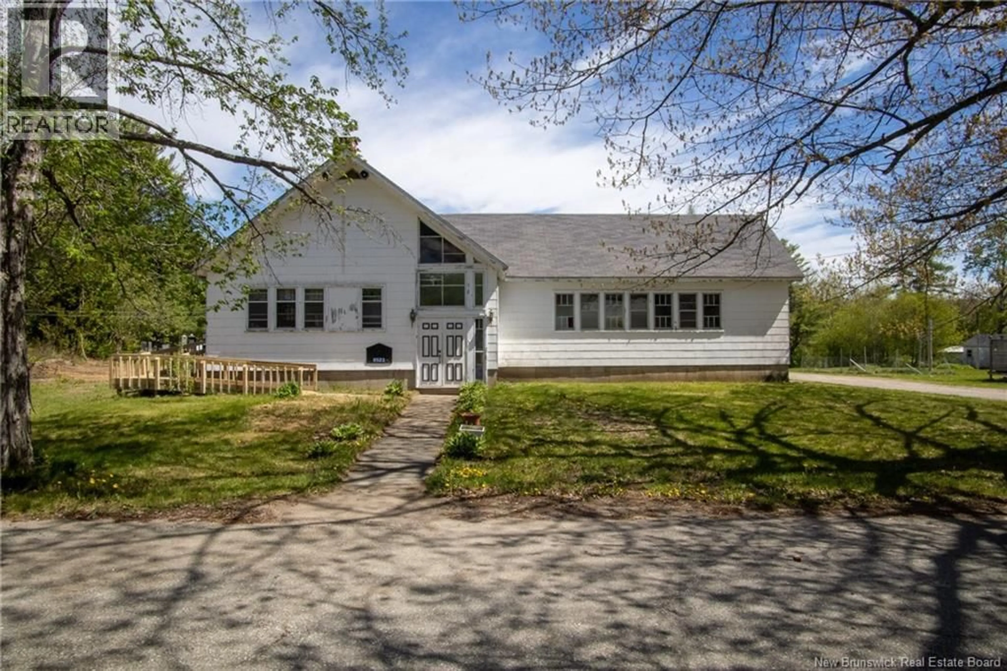 A pic from outside/outdoor area/front of a property/back of a property/a pic from drone, building for 8523 ROUTE 101, Welsford New Brunswick E5K4A9