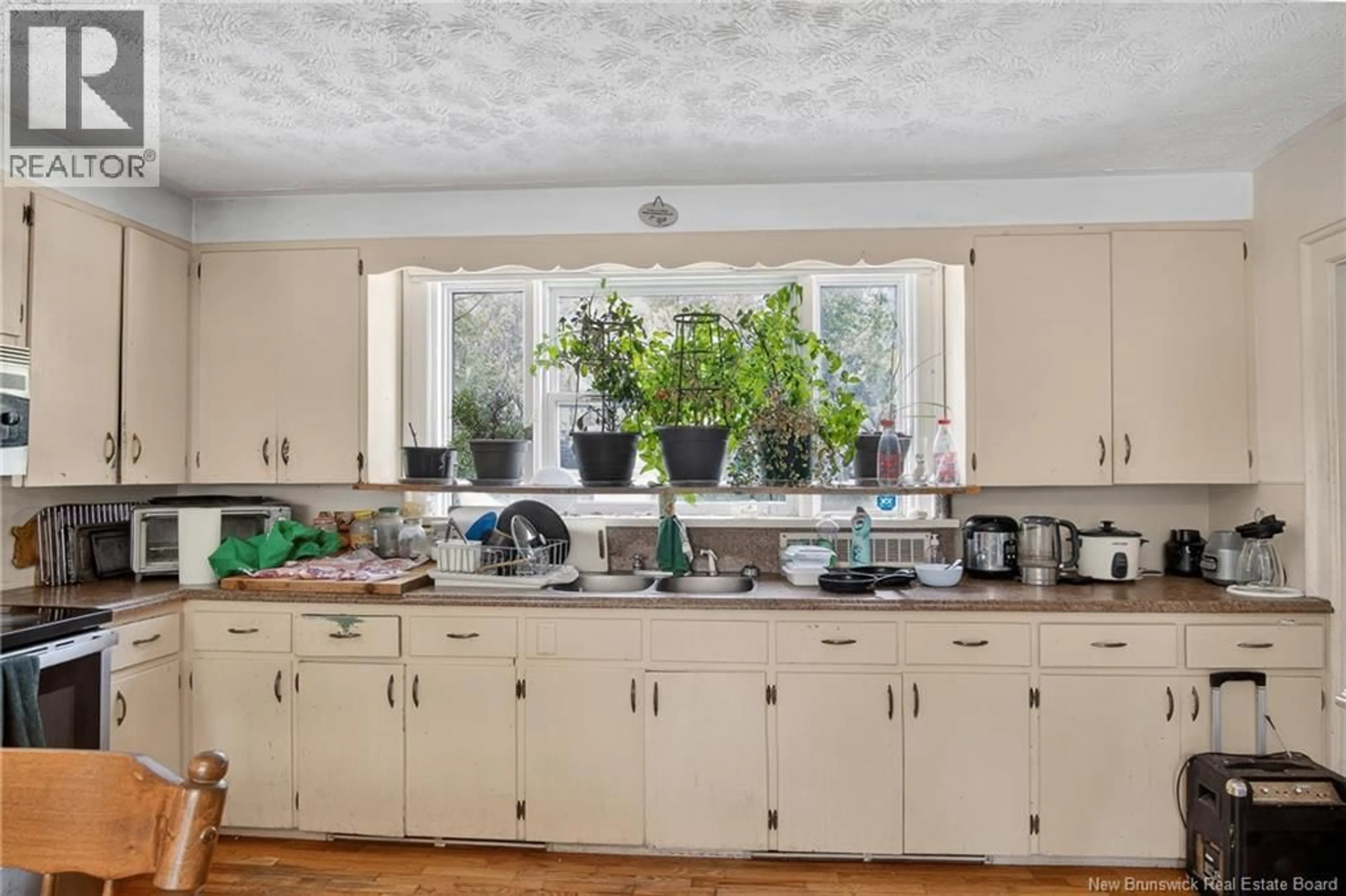 Standard kitchen, unknown for 26 HAMPTON ROAD, Rothesay New Brunswick E2E5L2
