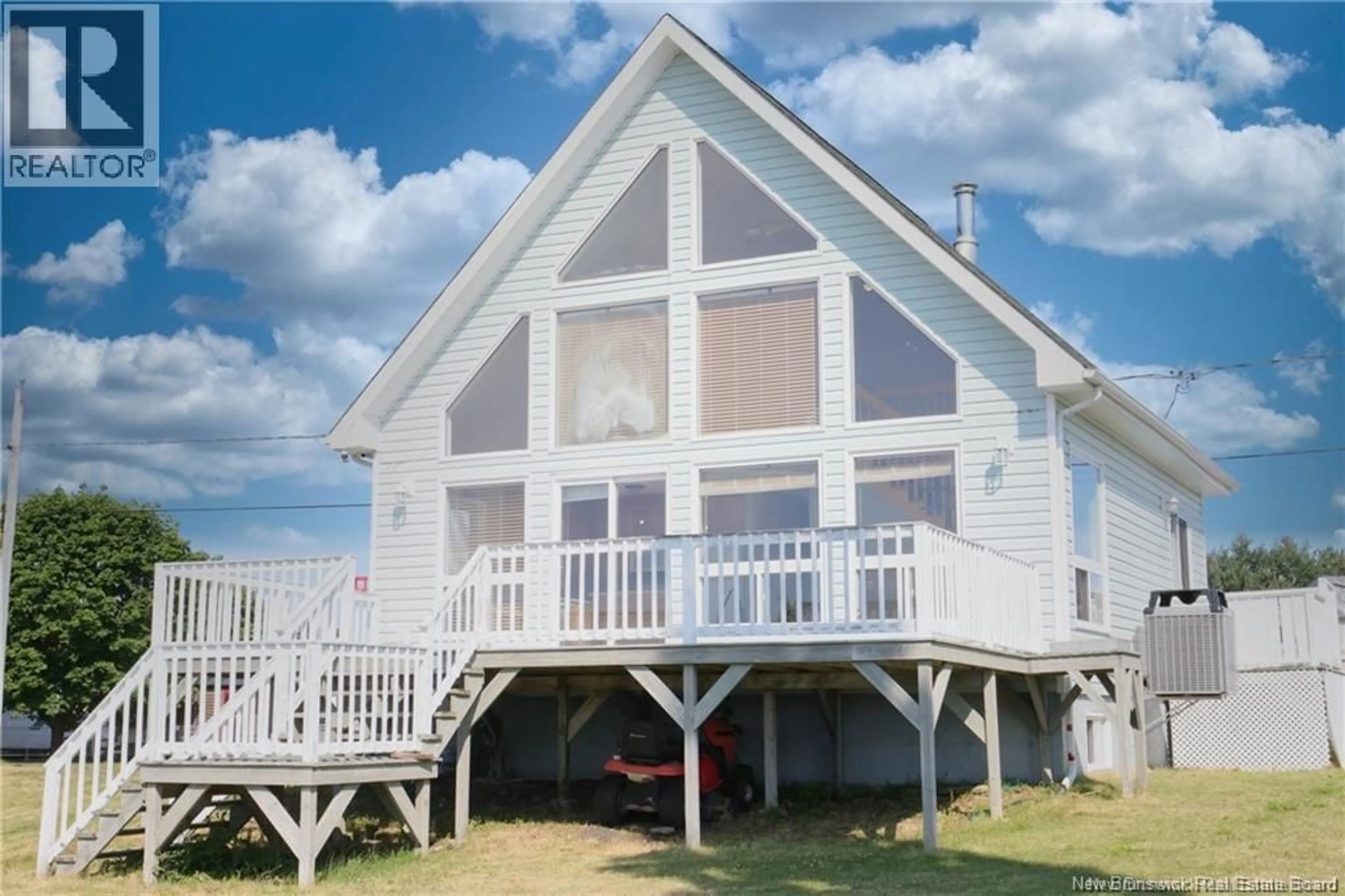 Home with vinyl exterior material, water/lake/river/ocean view for 82 DE LA POINTE ROAD, Haut-Sheila New Brunswick E1X3T8
