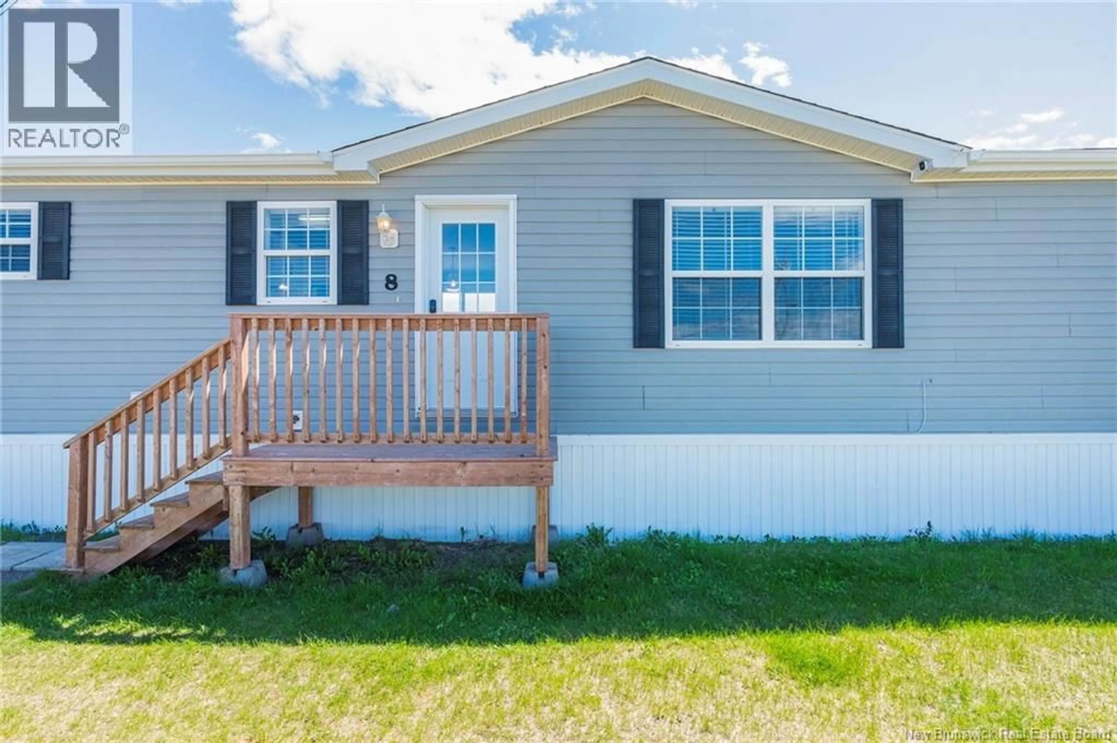 Home with vinyl exterior material, water/lake/river/ocean view for 8 FRANK STREET, Bas Cap Pele New Brunswick E4N0E6