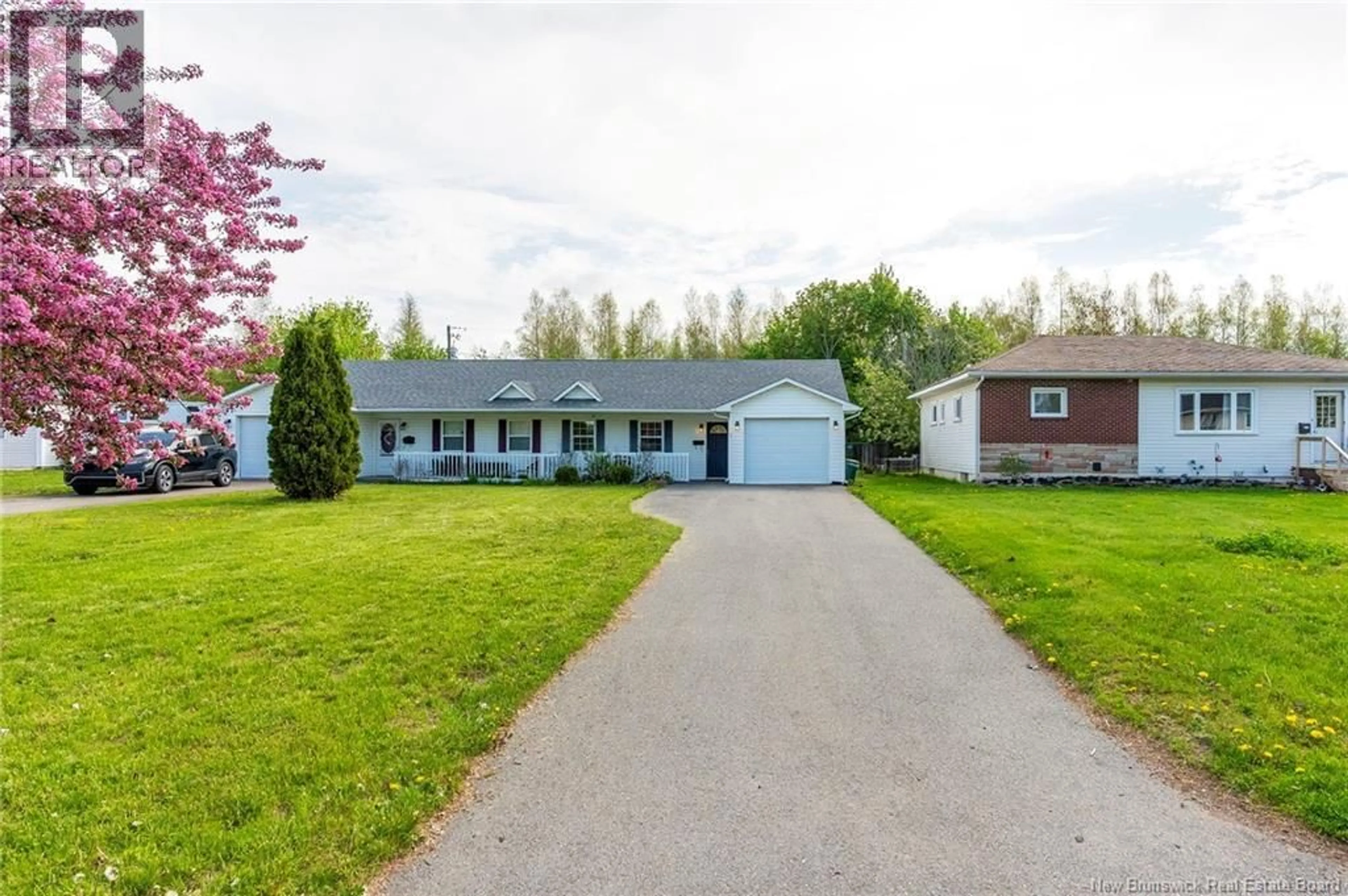 A pic from outside/outdoor area/front of a property/back of a property/a pic from drone, street for 7 ALICE AVENUE, Moncton New Brunswick E1E2H9