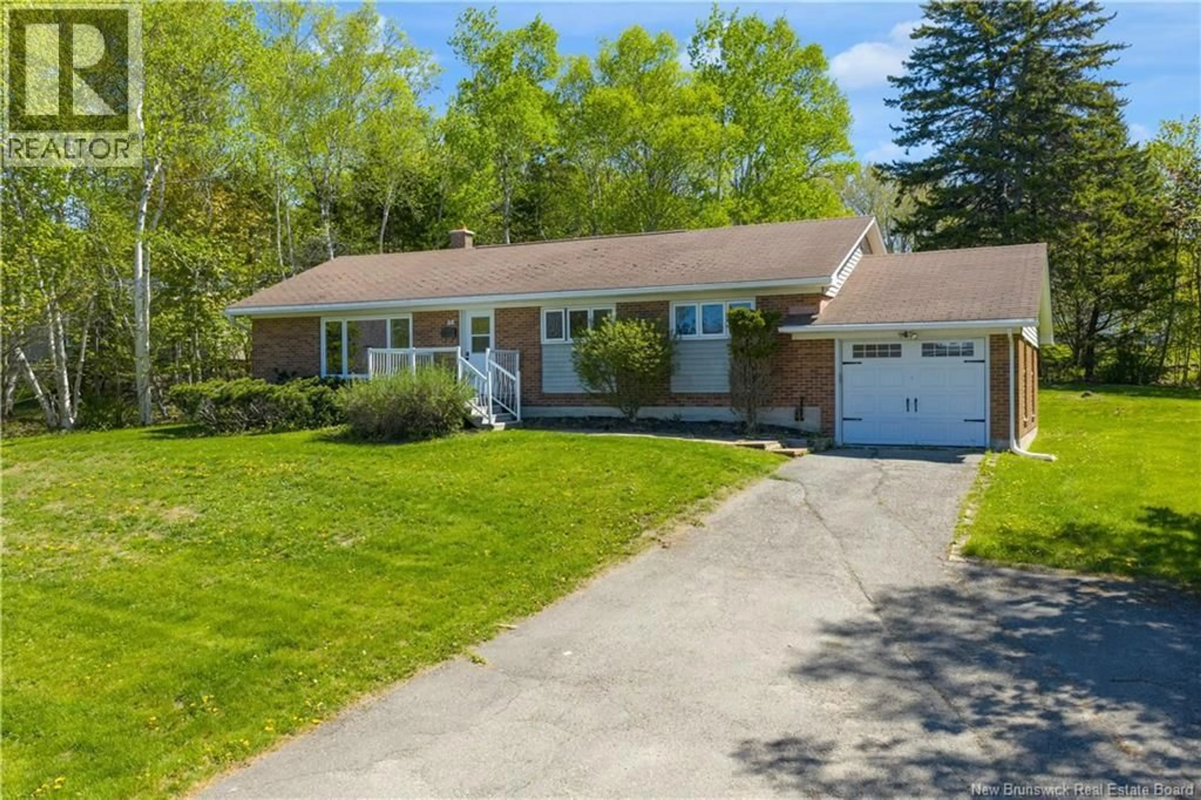 Unknown for 68 ELIZABETH PARKWAY, Rothesay New Brunswick E2H1E9