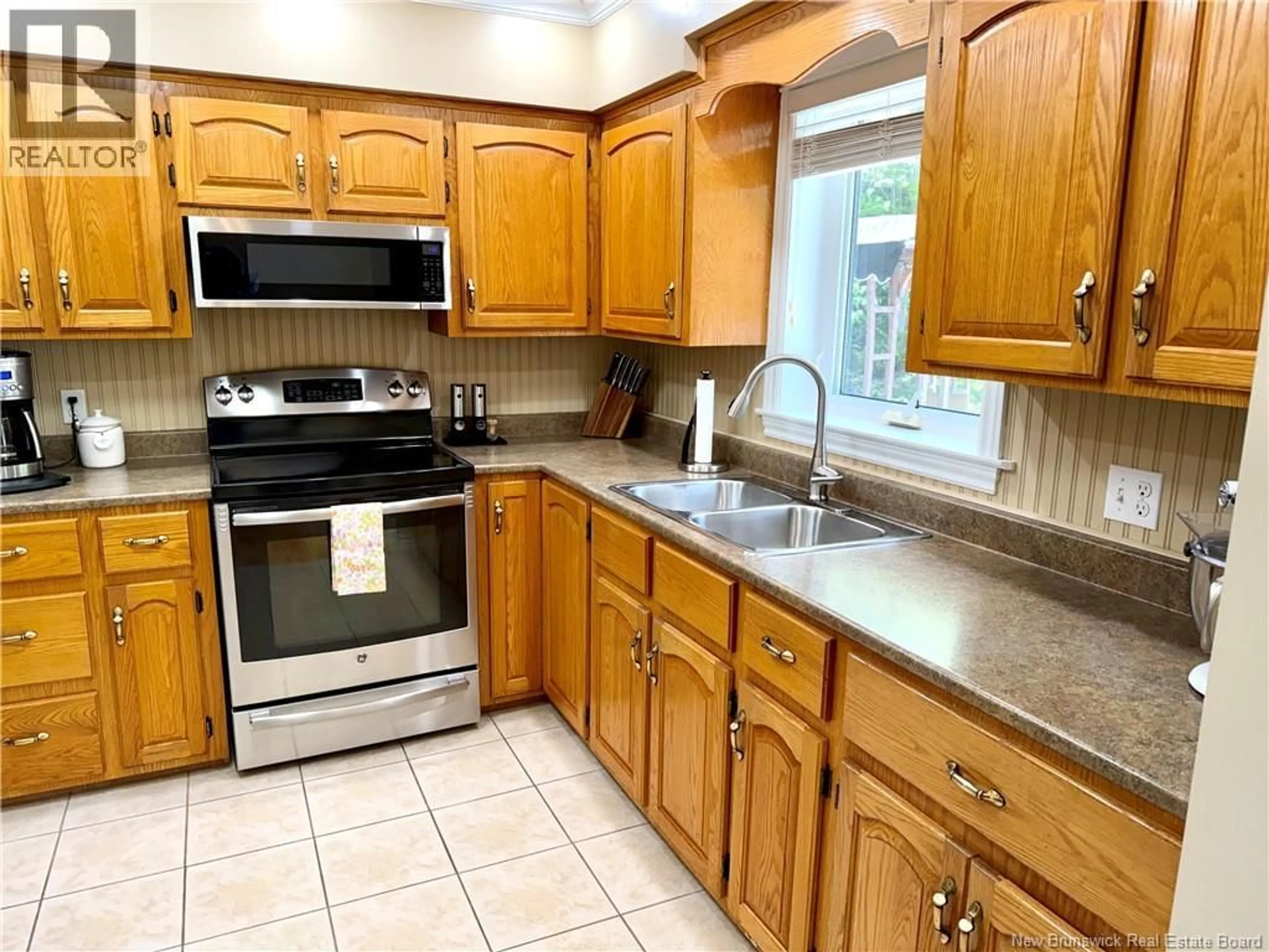 Standard kitchen, ceramic/tile floor for 16 MAJESTIC DRIVE, Grand Bay-Westfield New Brunswick E5K2V8