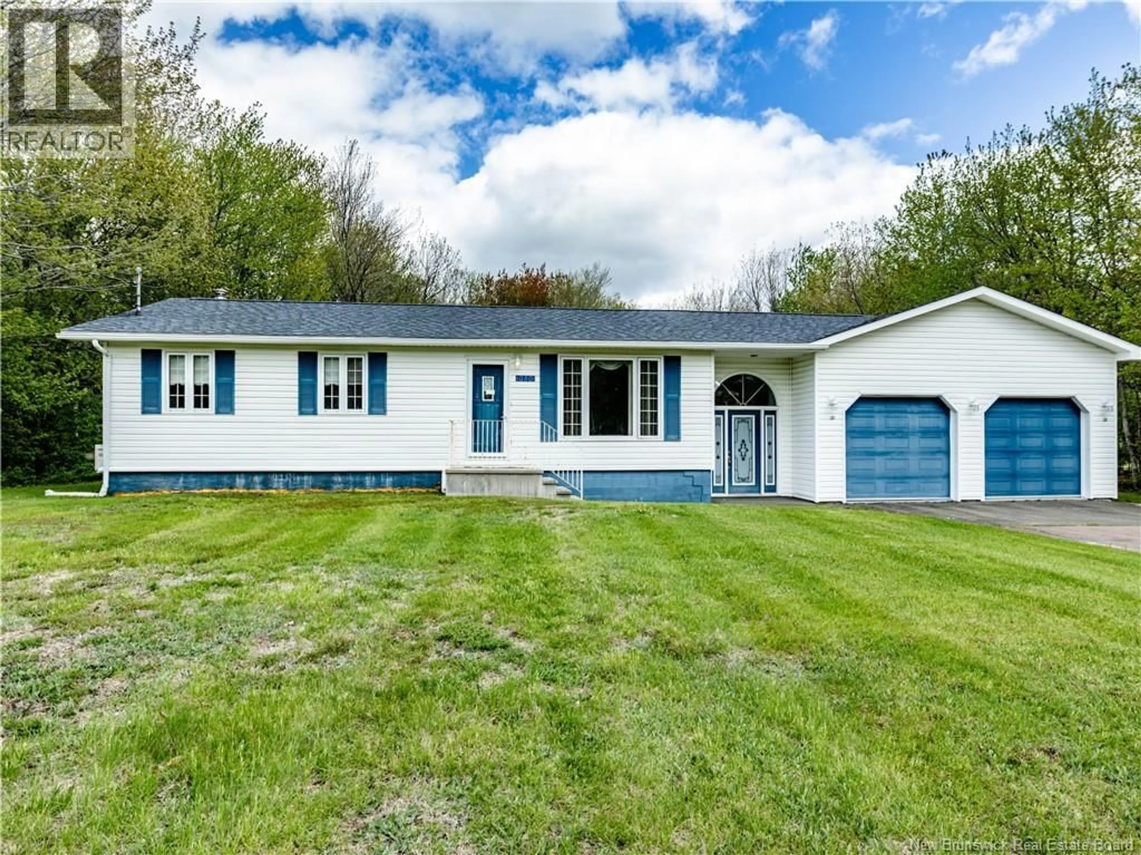 Home with vinyl exterior material, unknown for 10401 ROUTE 134, Saint-Louis-De-Kent New Brunswick E4X1J5