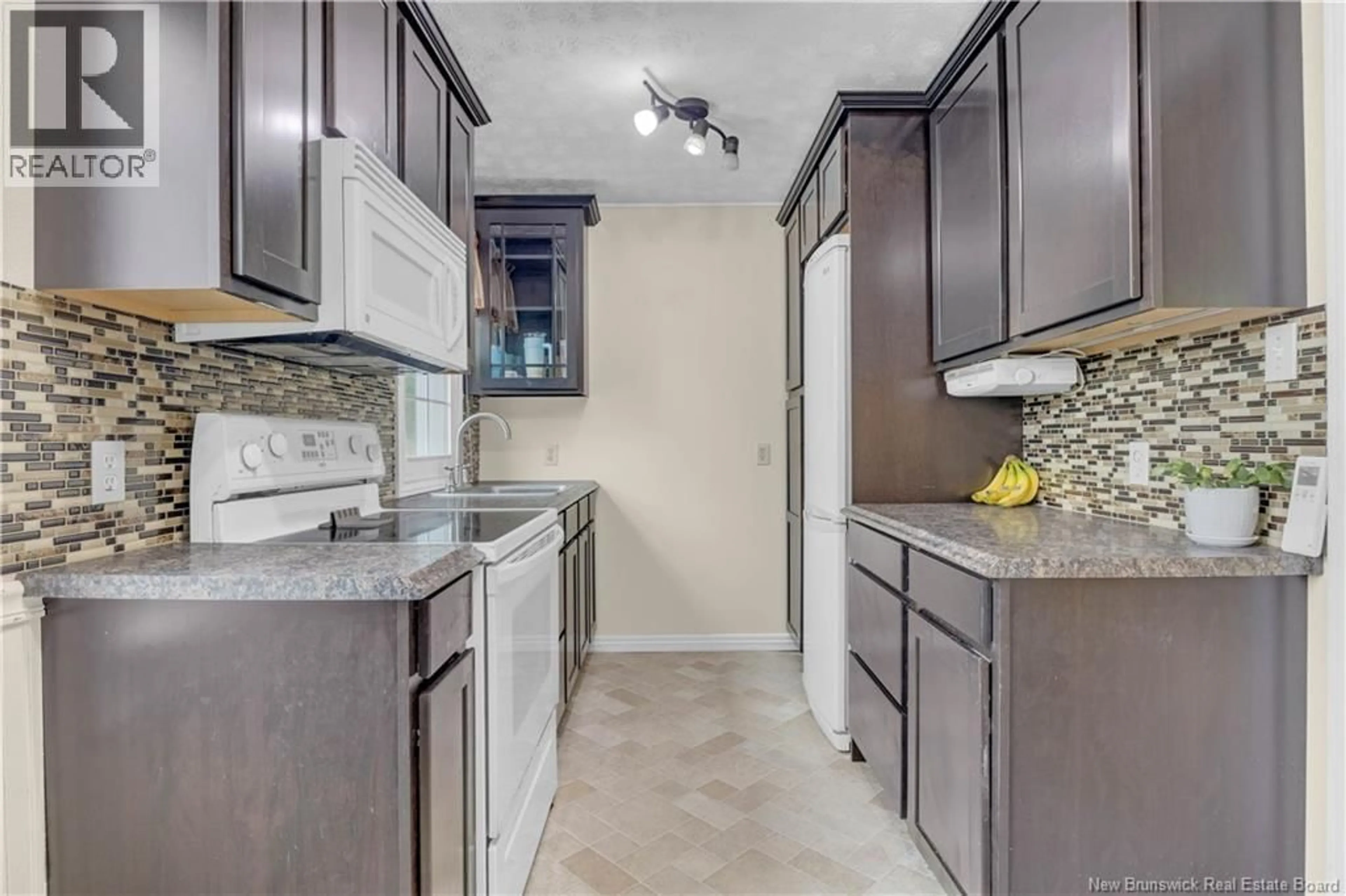 Standard kitchen, ceramic/tile floor for 6 WEBSTER STREET, Saint John New Brunswick E2K2S8
