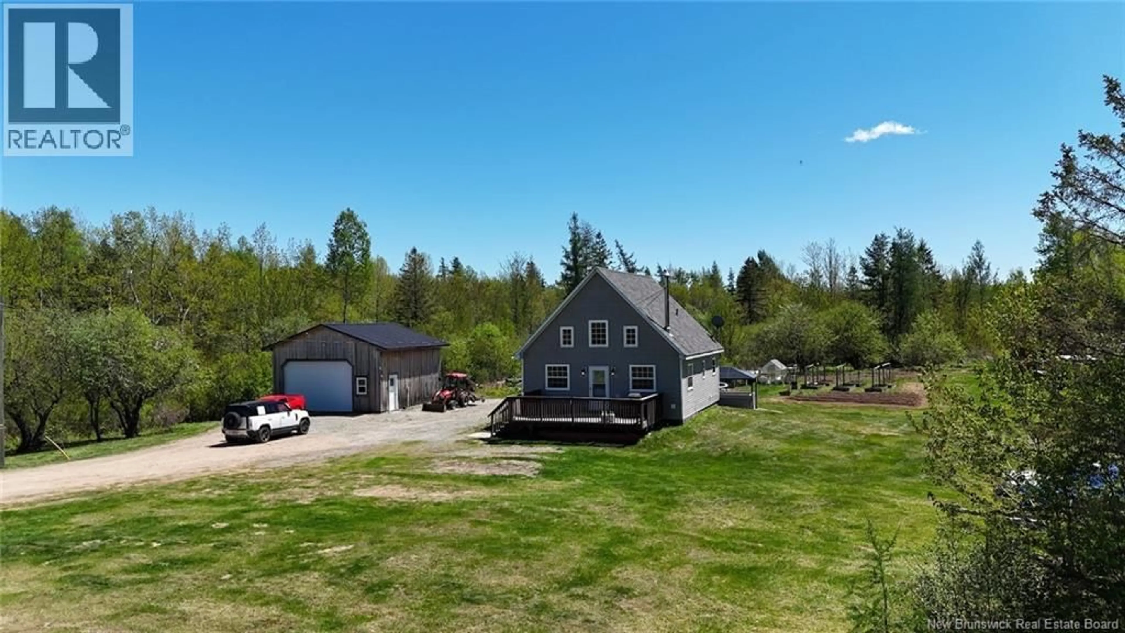 A pic from outside/outdoor area/front of a property/back of a property/a pic from drone, unknown for 295 BOYNE ROAD, Hoyt New Brunswick E5L2C2