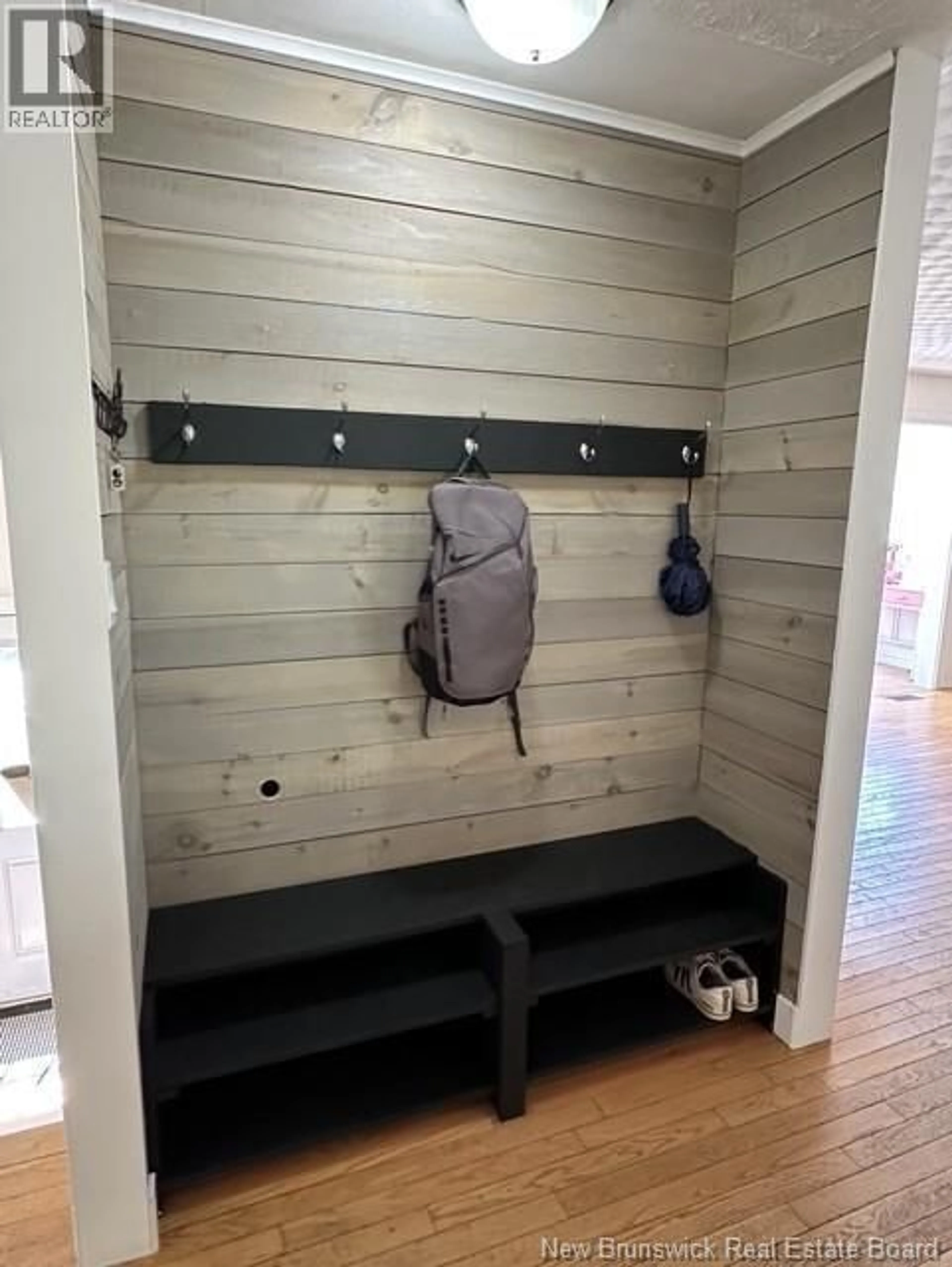 Indoor entryway for 5 RAY STREET, Doaktown New Brunswick E9C1G5