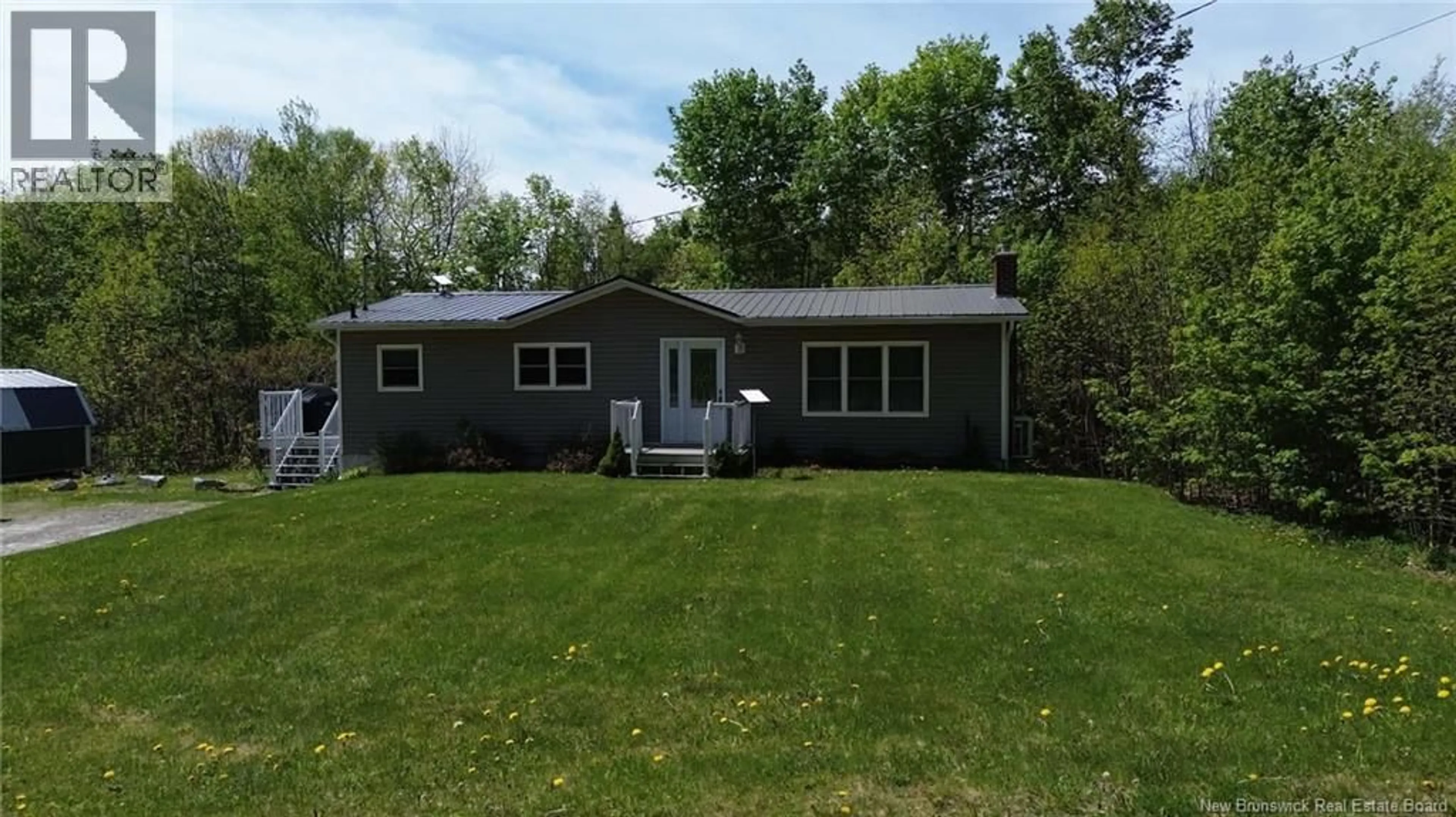 Home with vinyl exterior material, street for 120 JOHNSON SETTLEMENT ROAD, Johnson Settlement New Brunswick E6H1A8