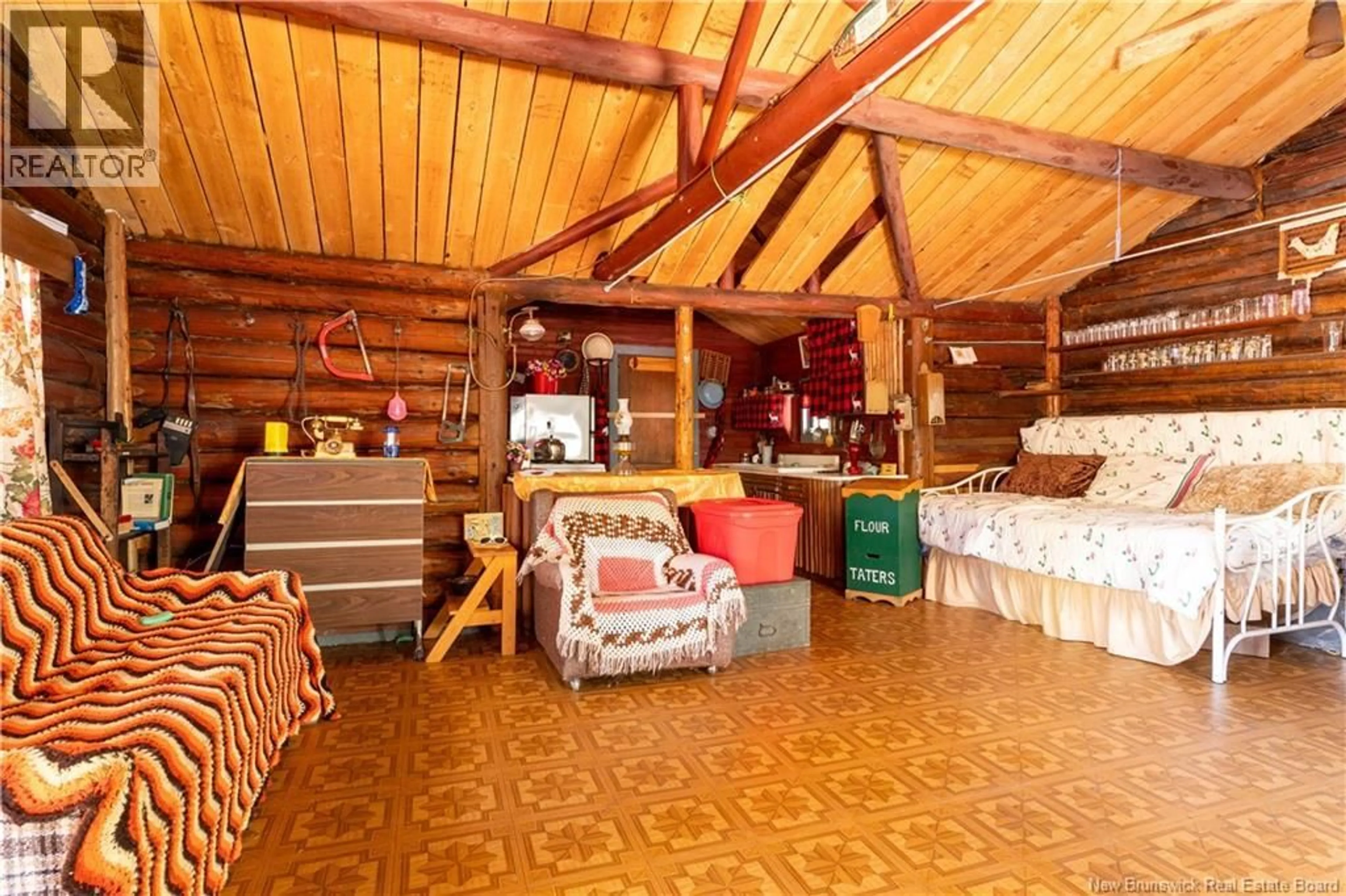 Lobby for 118 CAMP HWY, Gray Rapids New Brunswick E9B1H2
