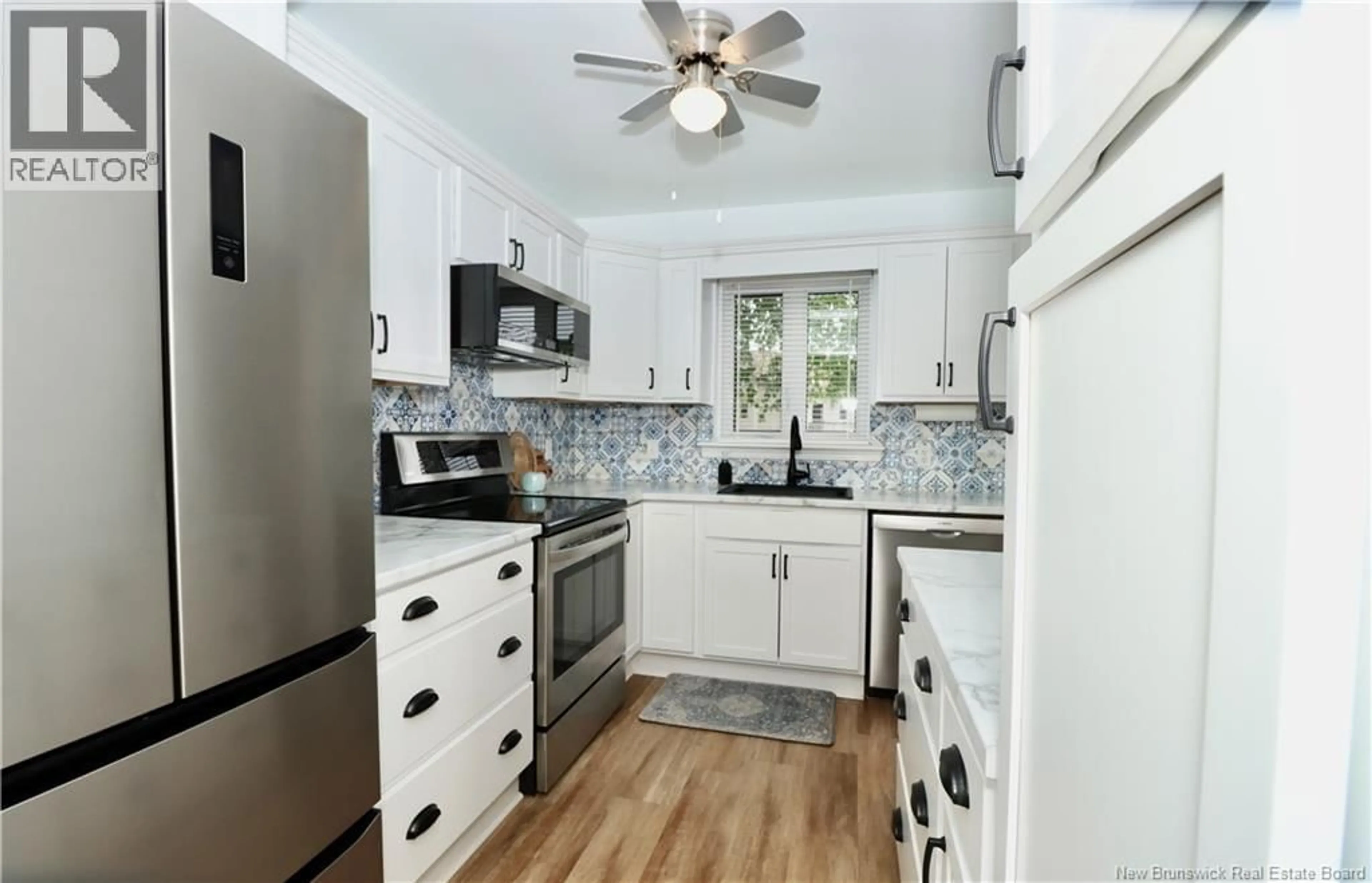 Standard kitchen, ceramic/tile floor for Unit 5 - 84 SEAMAN, Moncton New Brunswick E1A4B6