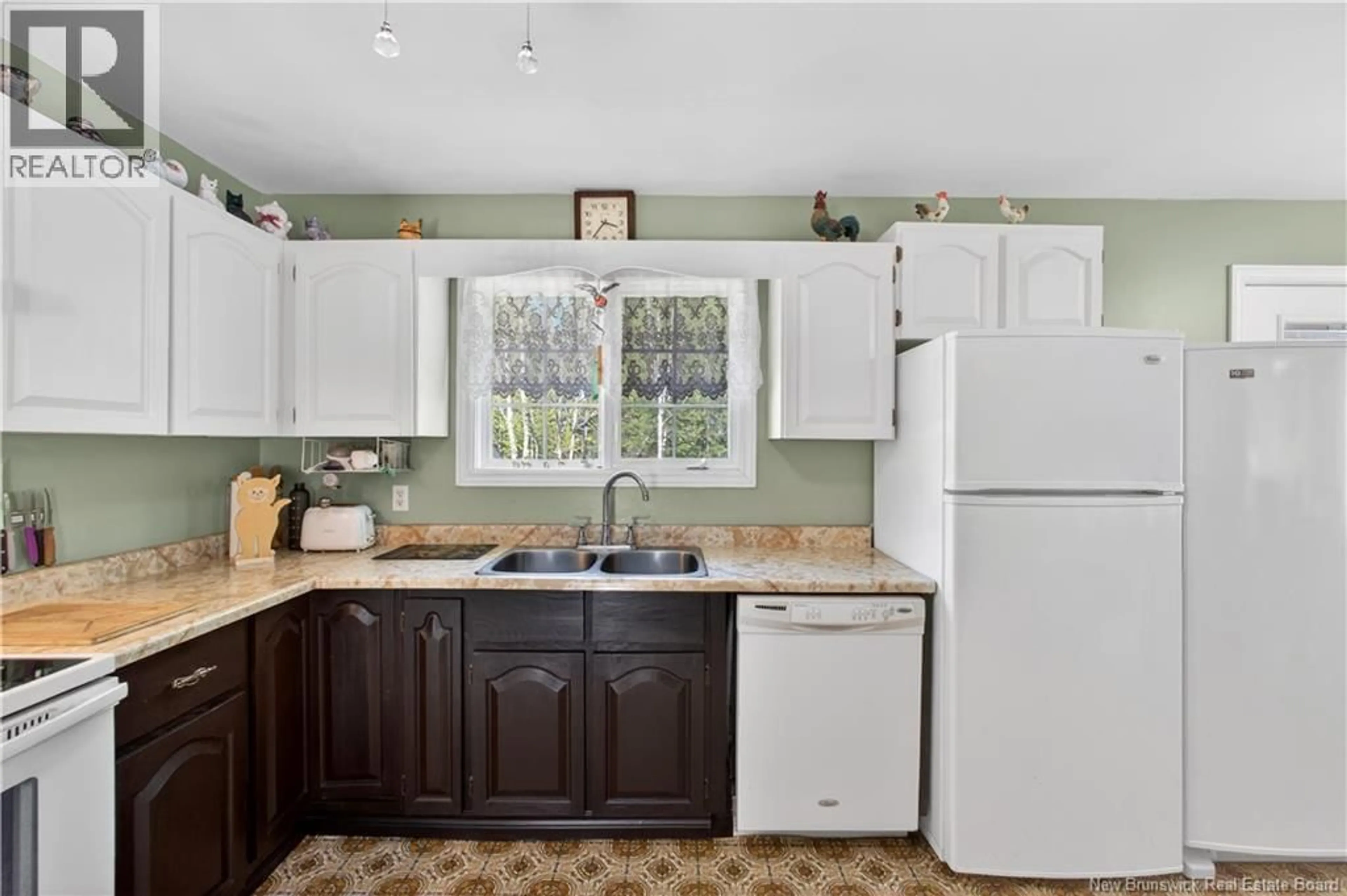 Standard kitchen, ceramic/tile floor for 20 ADAMS AVENUE, Miramichi New Brunswick E1V3W9
