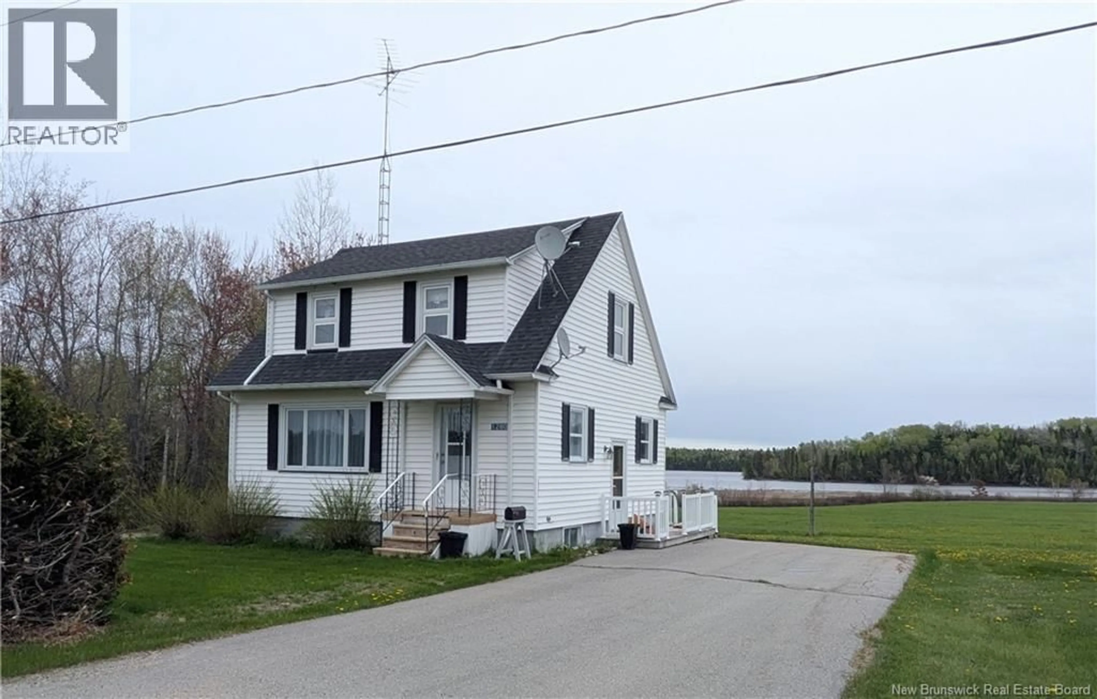 Home with vinyl exterior material, street for 1280 ROUTE 460, Tabusintac New Brunswick E1H1C6
