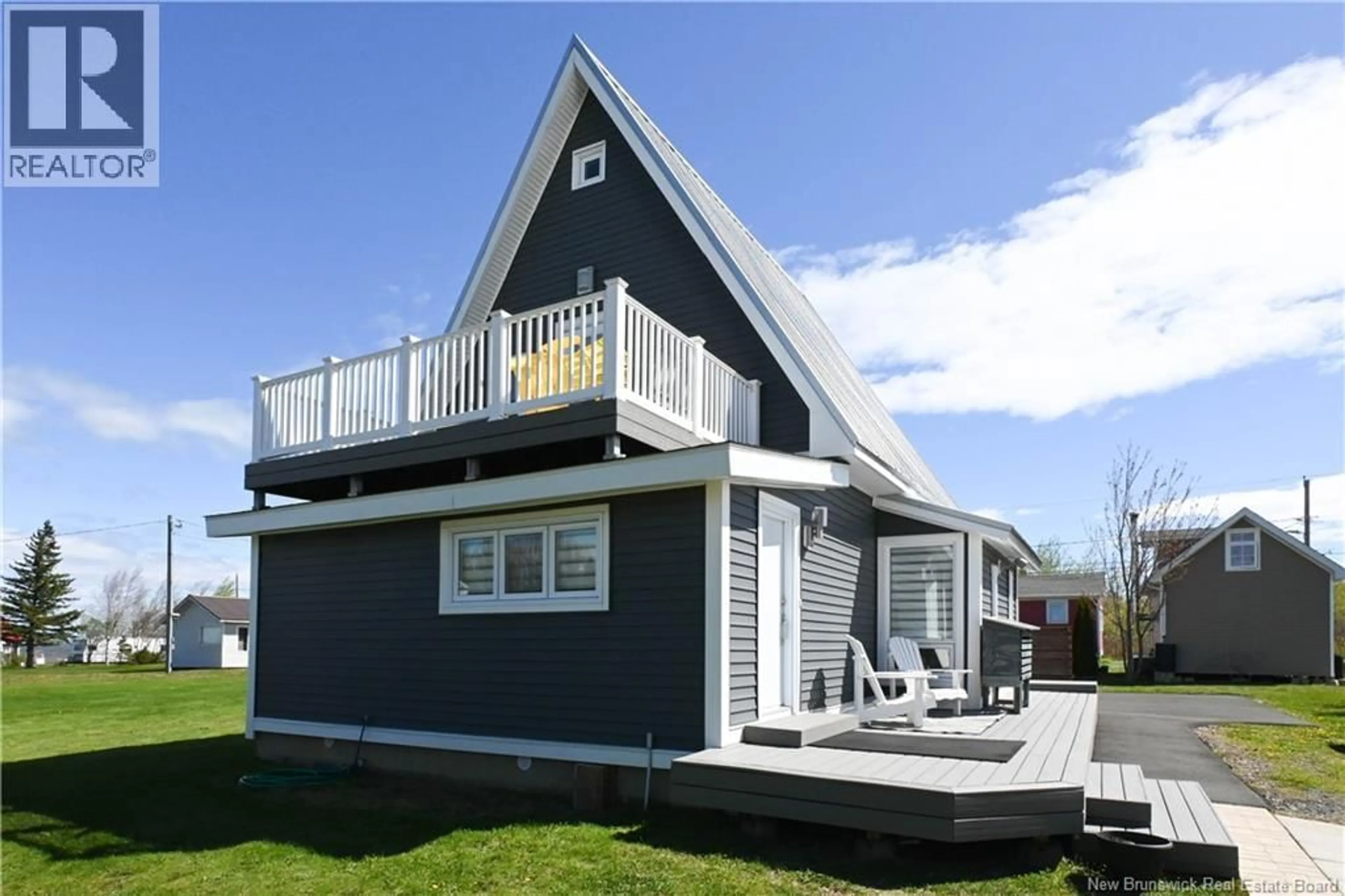 Home with vinyl exterior material, unknown for 27 CHIASSON ROAD, Caraquet New Brunswick E1W1A3